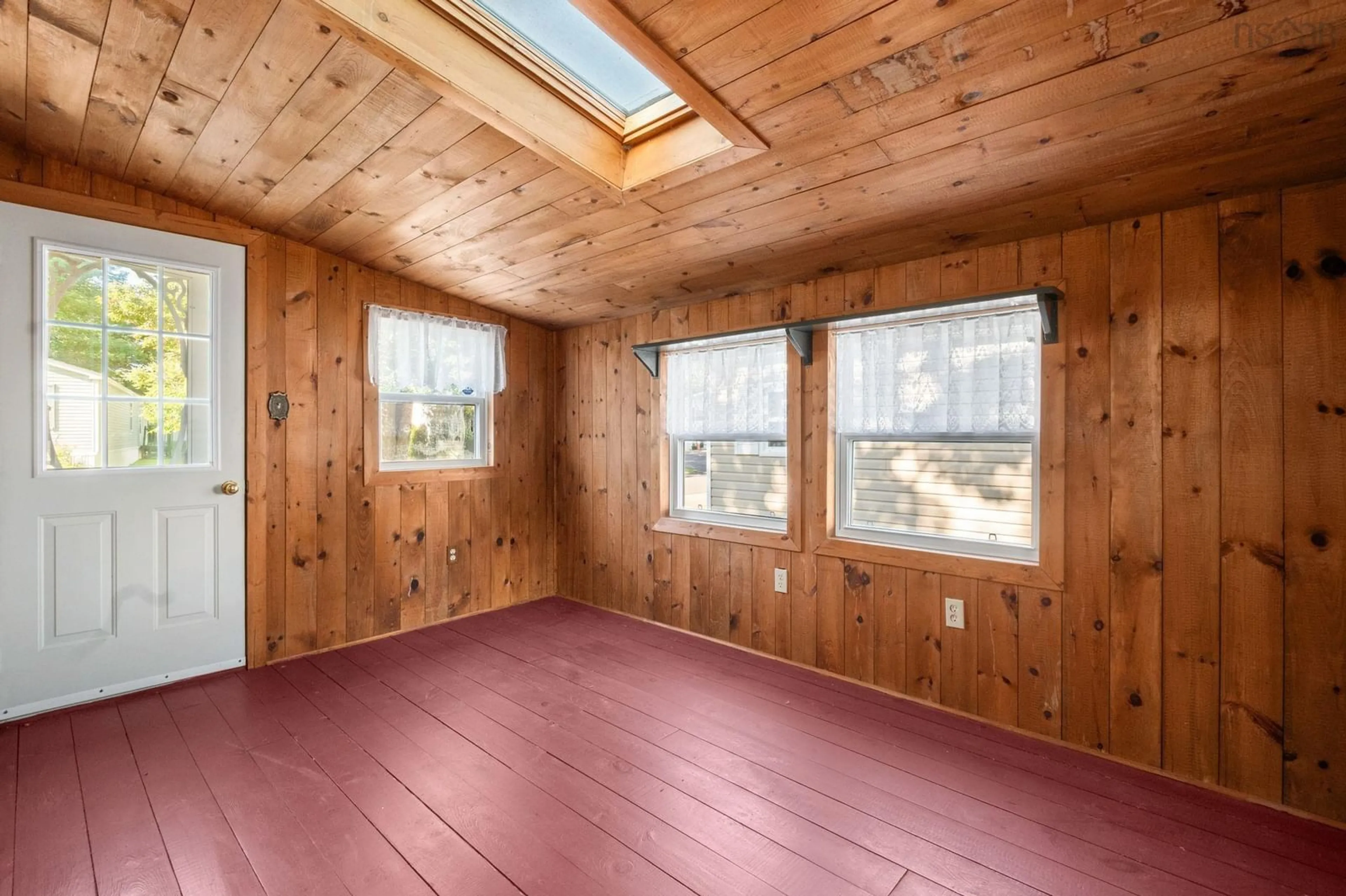 A pic of a room for Ave, New Minas Nova Scotia B4N 3T8
