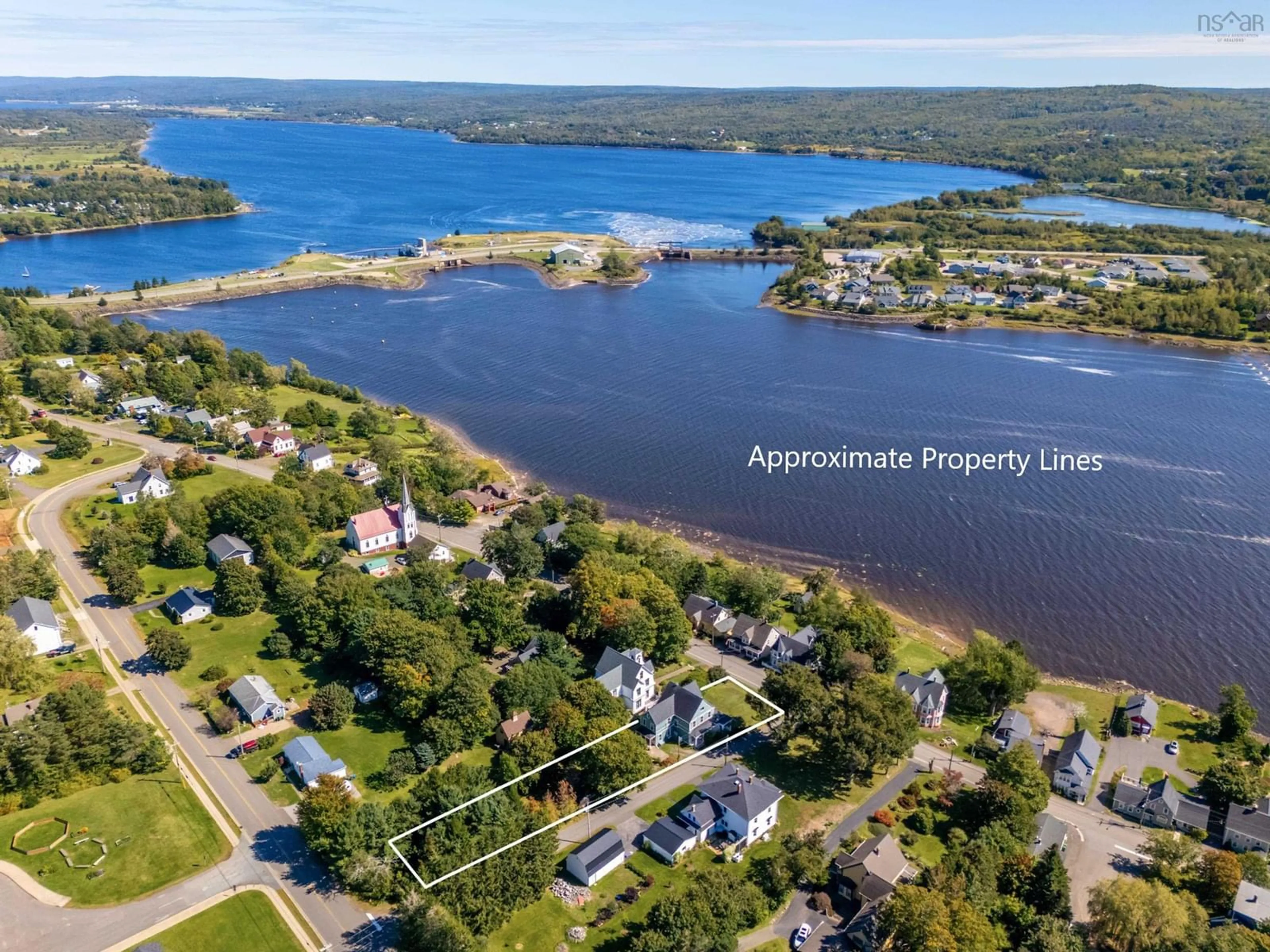 A pic from outside/outdoor area/front of a property/back of a property/a pic from drone, water/lake/river/ocean view for 5407 Granville Rd, Granville Ferry Nova Scotia B0S 1A0