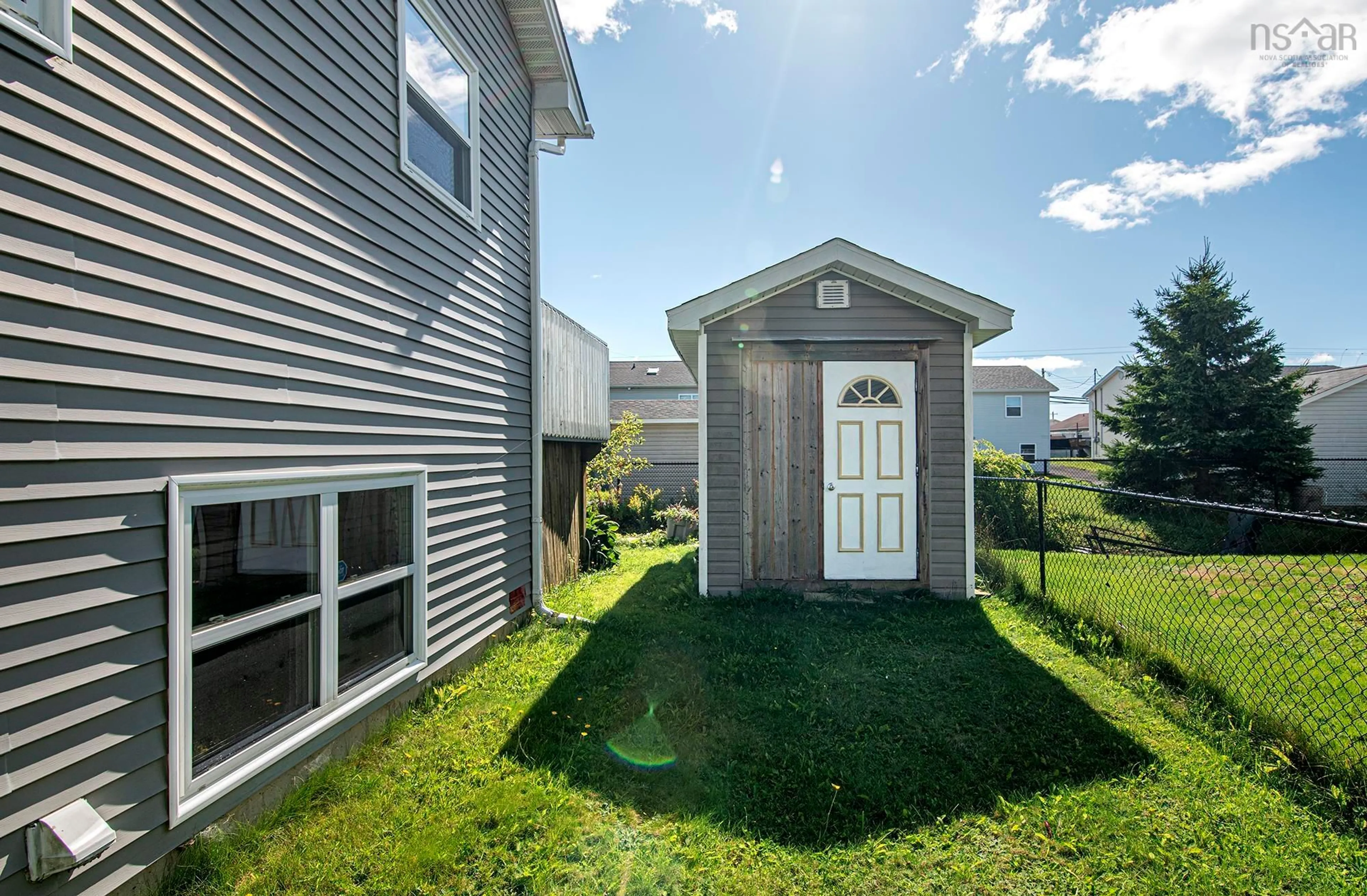 Home with vinyl exterior material, unknown for 4 Takouhie Crt, Eastern Passage Nova Scotia B3G 0C6