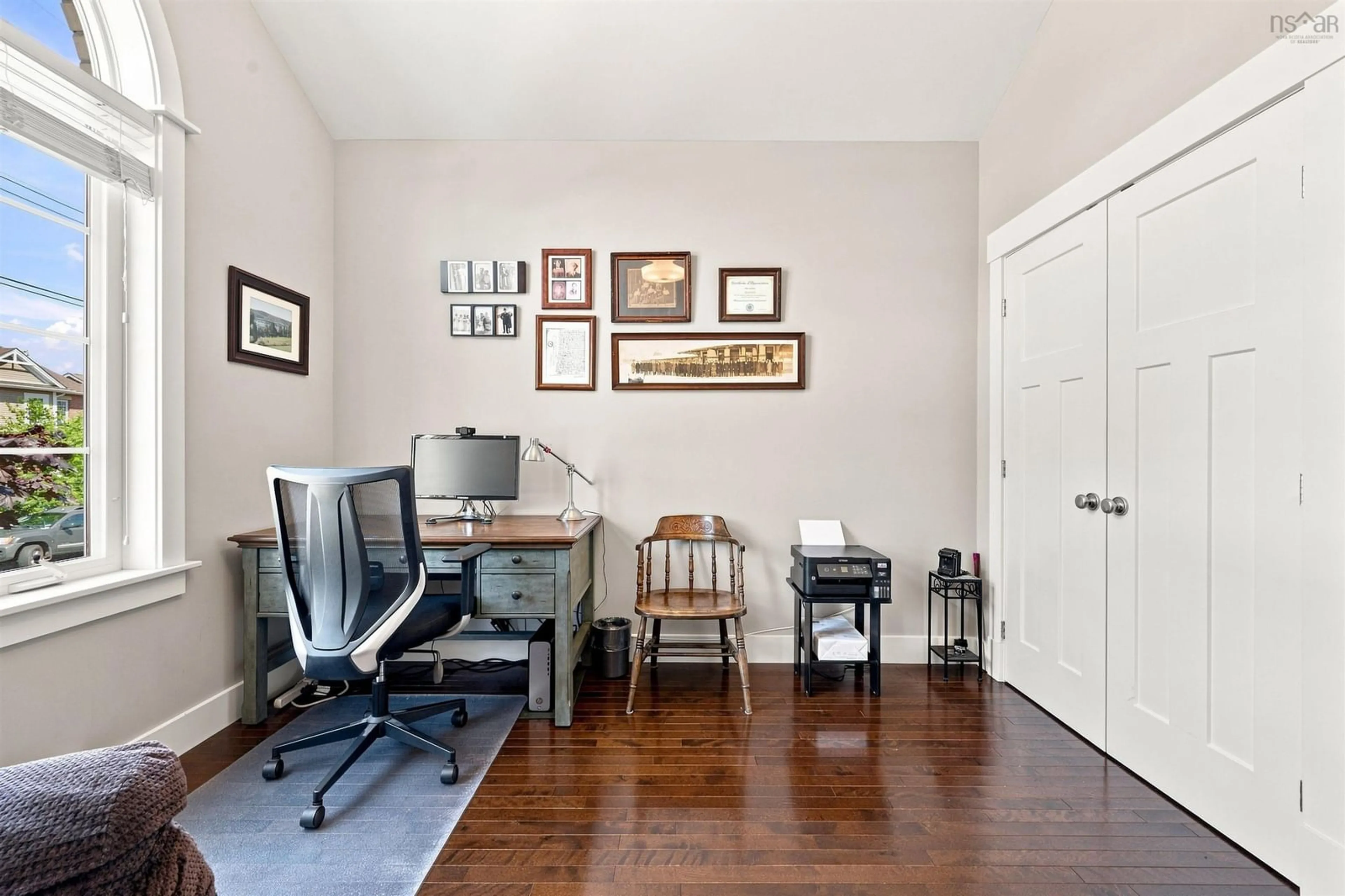 A pic of a room for 30 Krause Crt, Dartmouth Nova Scotia B2W 0K9