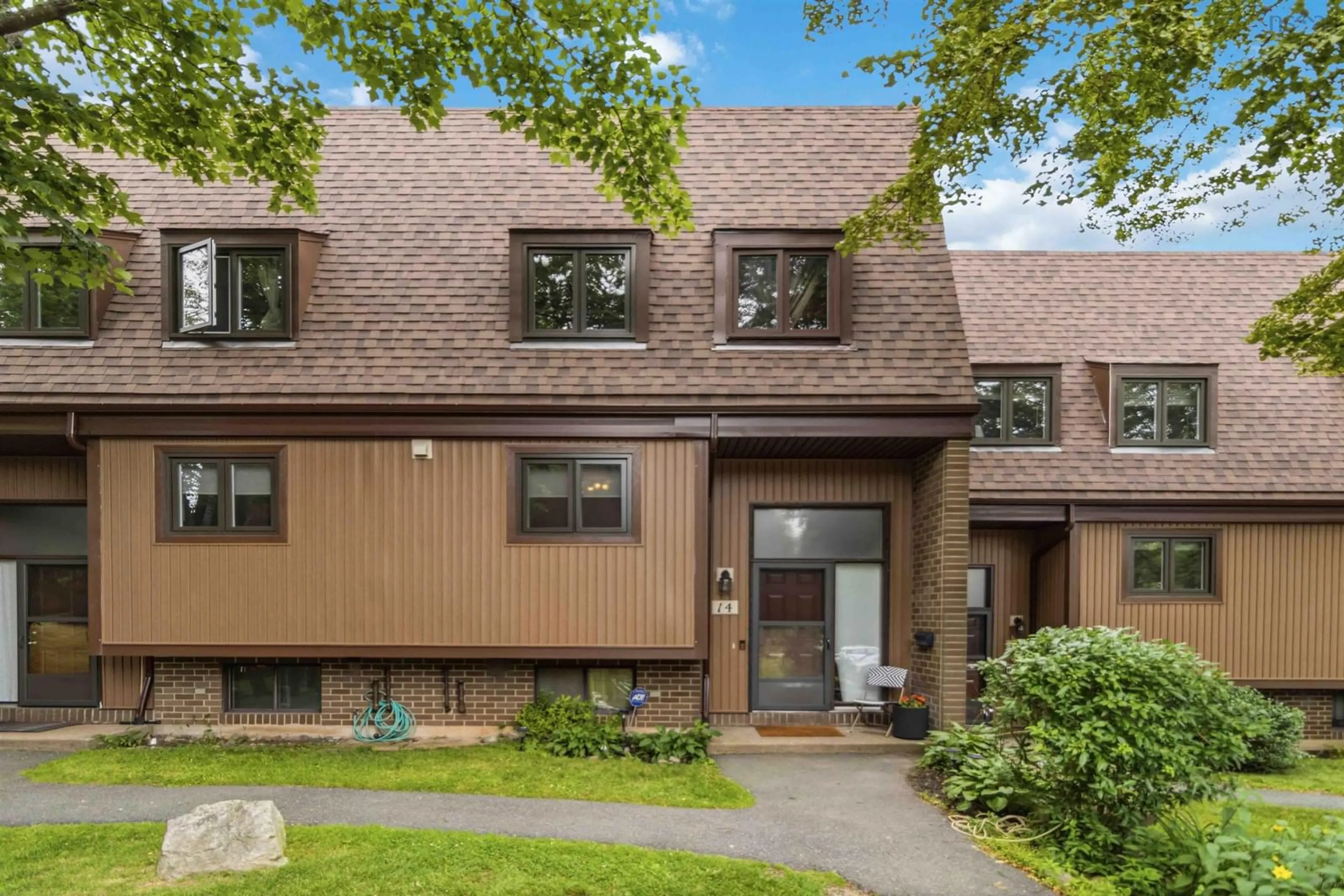 Home with brick exterior material, street for 14 Hanover Crt, Clayton Park Nova Scotia B3M 3K6