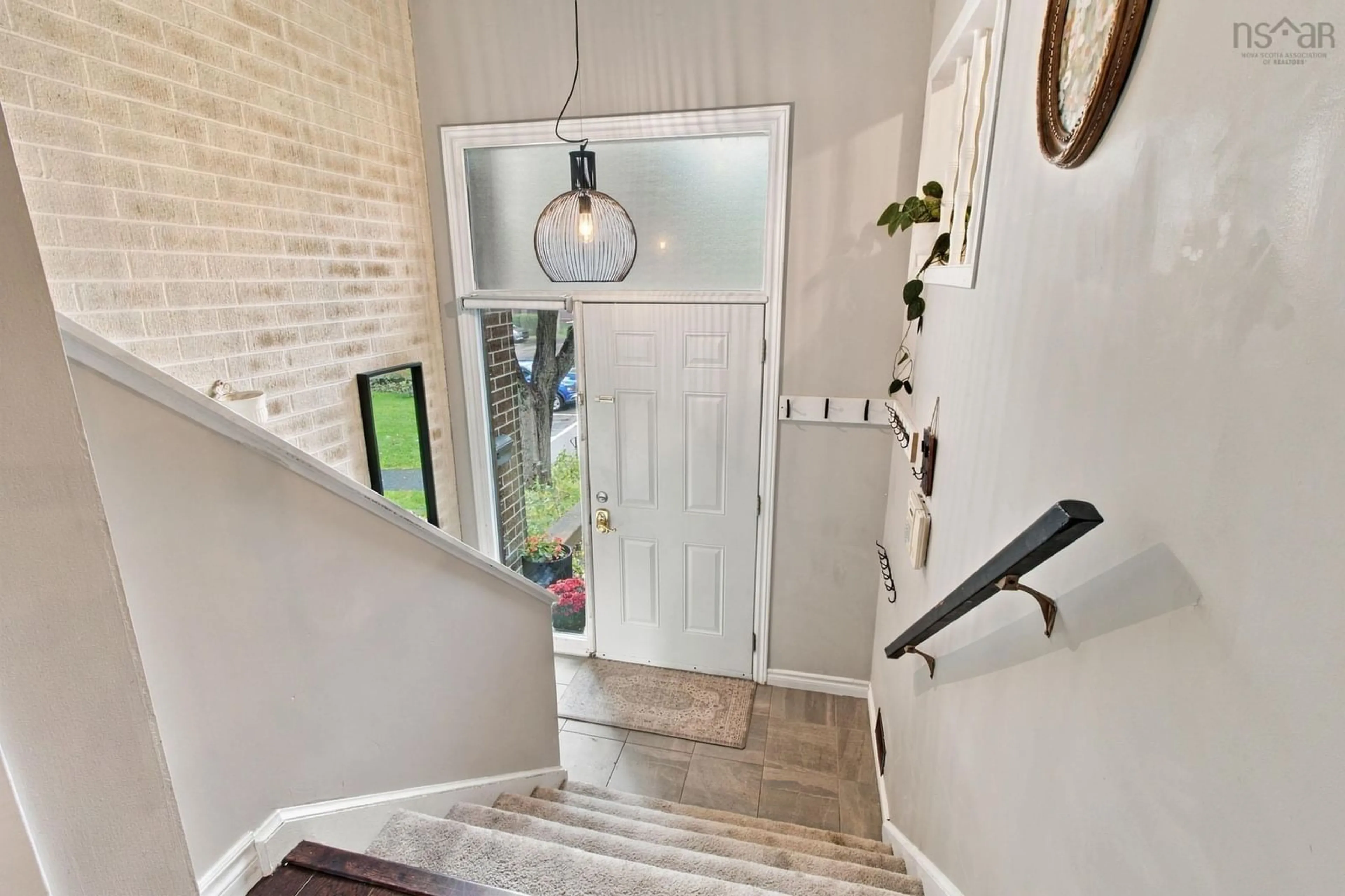 Indoor entryway for 14 Hanover Crt, Clayton Park Nova Scotia B3M 3K6