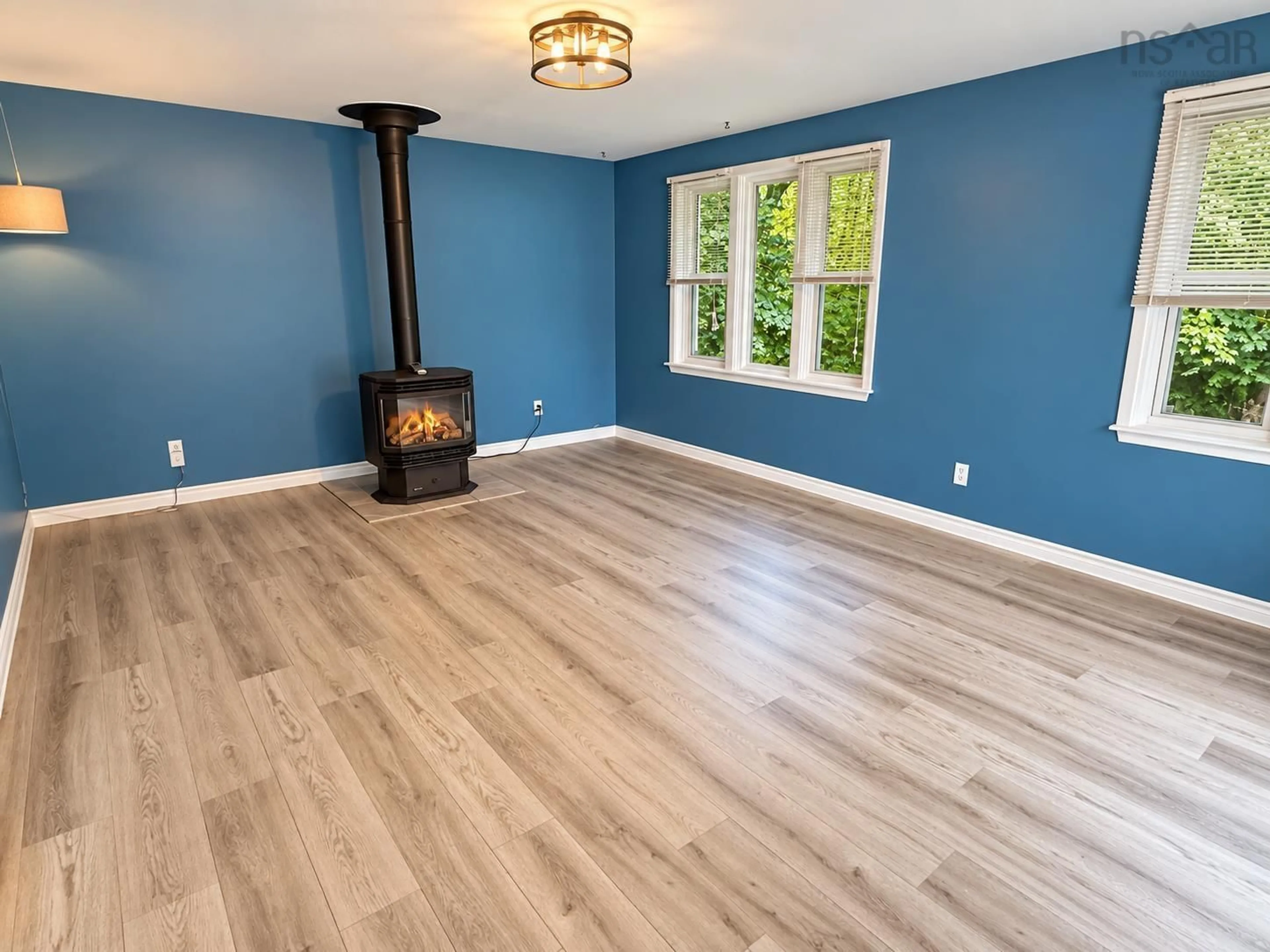 A pic of a room for 27 Smith Ave, Bridgewater Nova Scotia B4V 1Y2