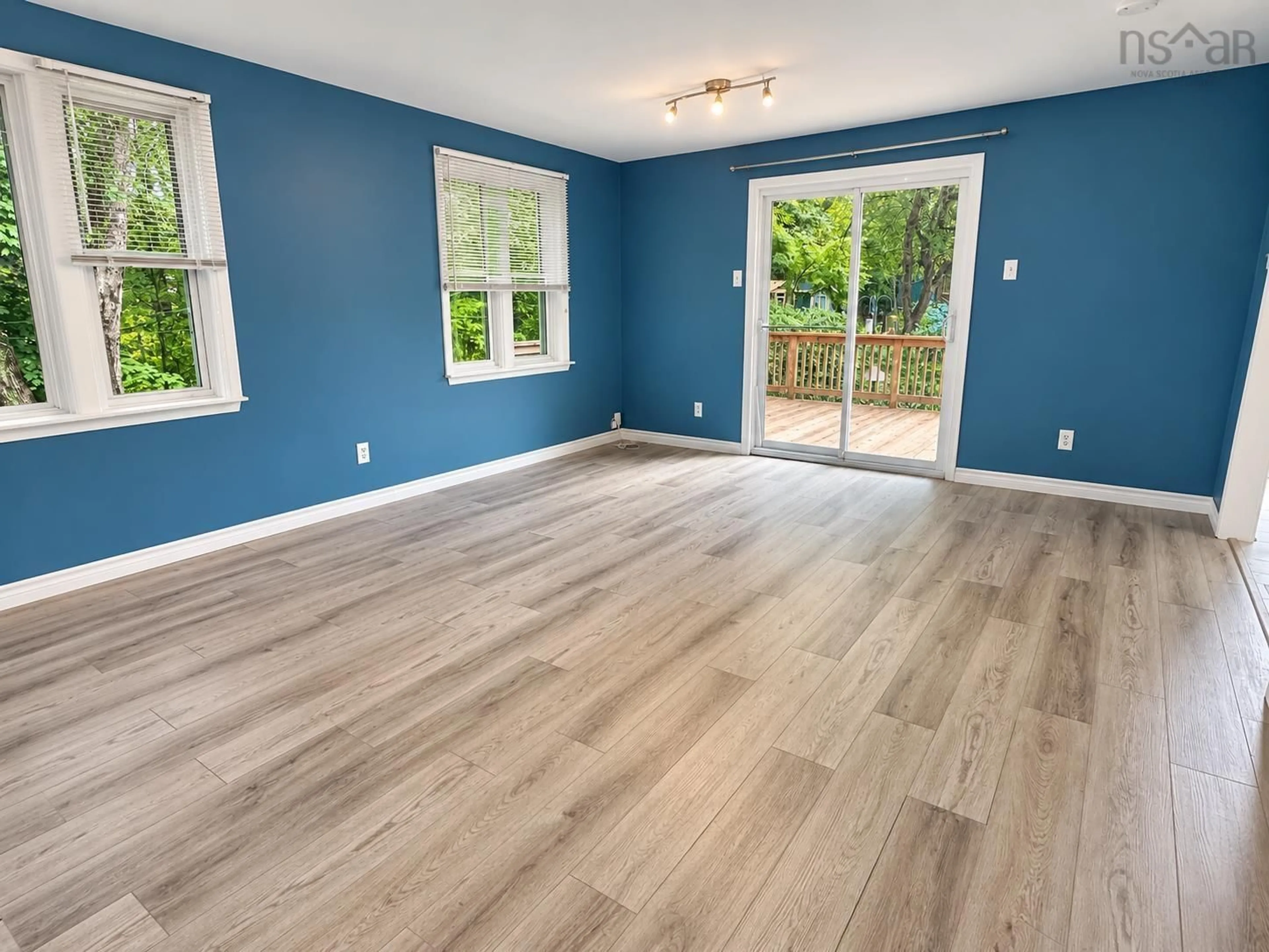 A pic of a room for 27 Smith Ave, Bridgewater Nova Scotia B4V 1Y2