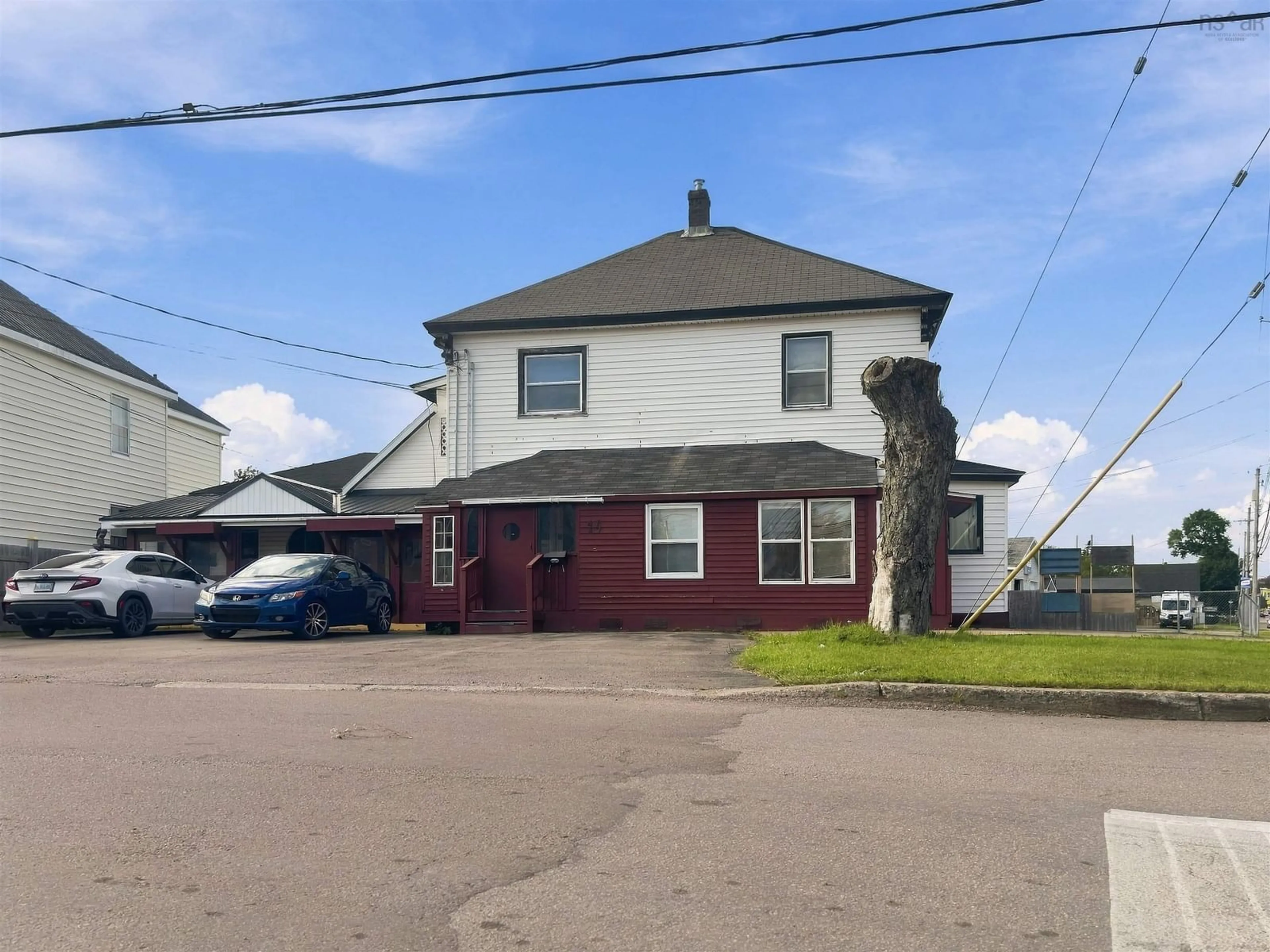 A pic from outside/outdoor area/front of a property/back of a property/a pic from drone, street for 14 Spring St, Amherst Nova Scotia B4H 1R5