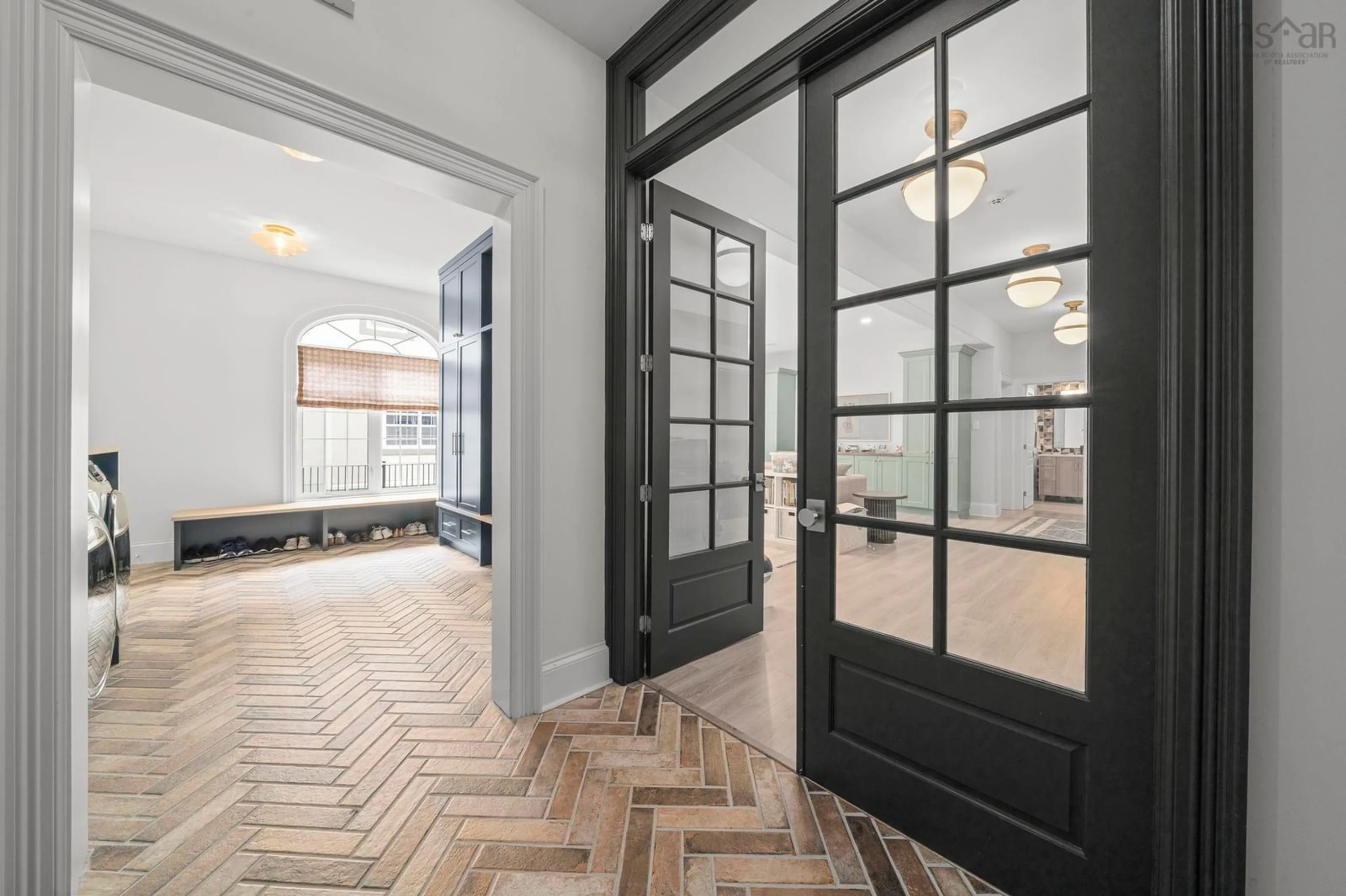 Indoor entryway for 5924 Mcculloch Crt, Halifax Nova Scotia B3H 4S9