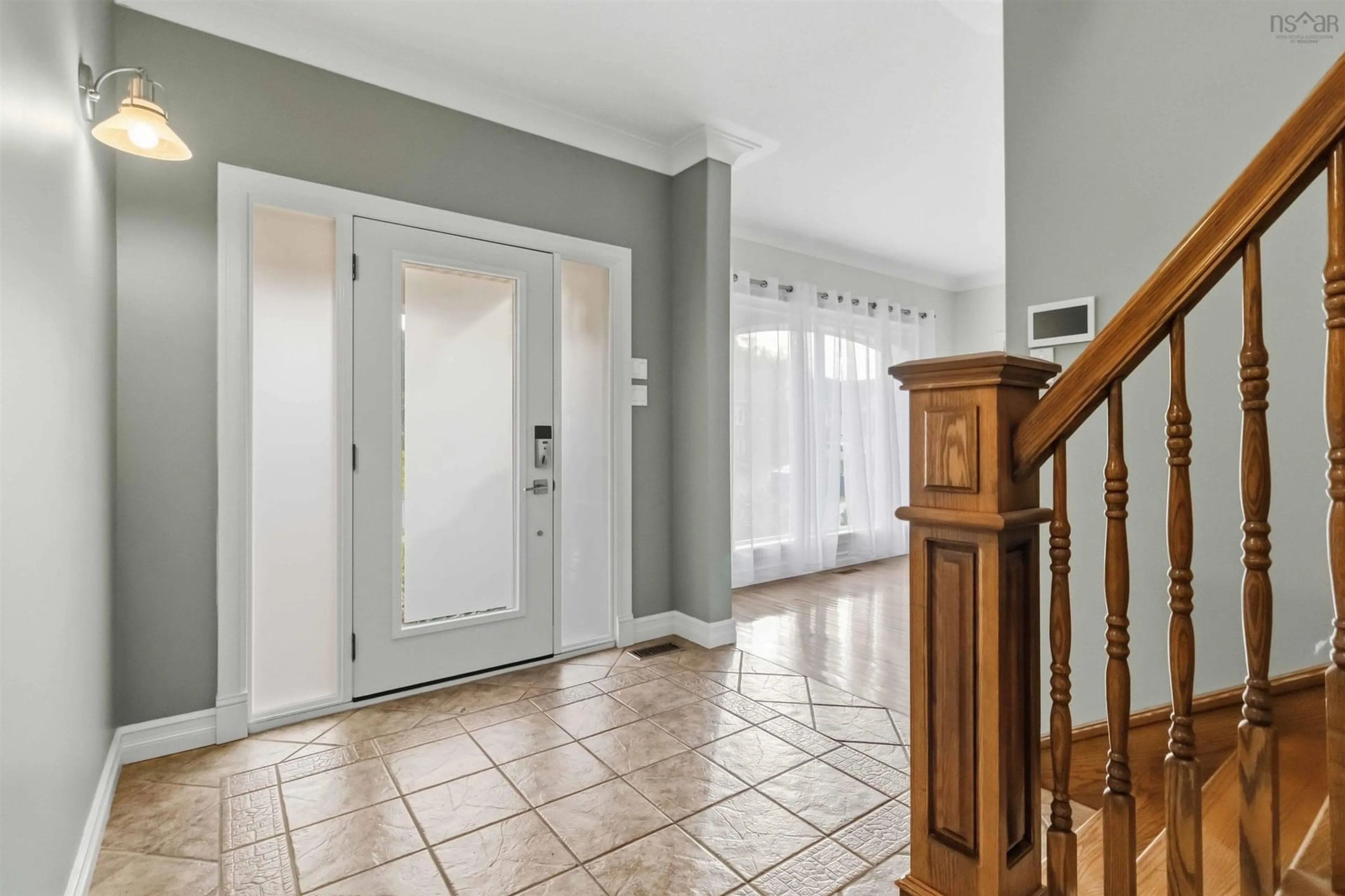 Indoor entryway for 118 Summer Field Way, Dartmouth Nova Scotia B2W 6M7