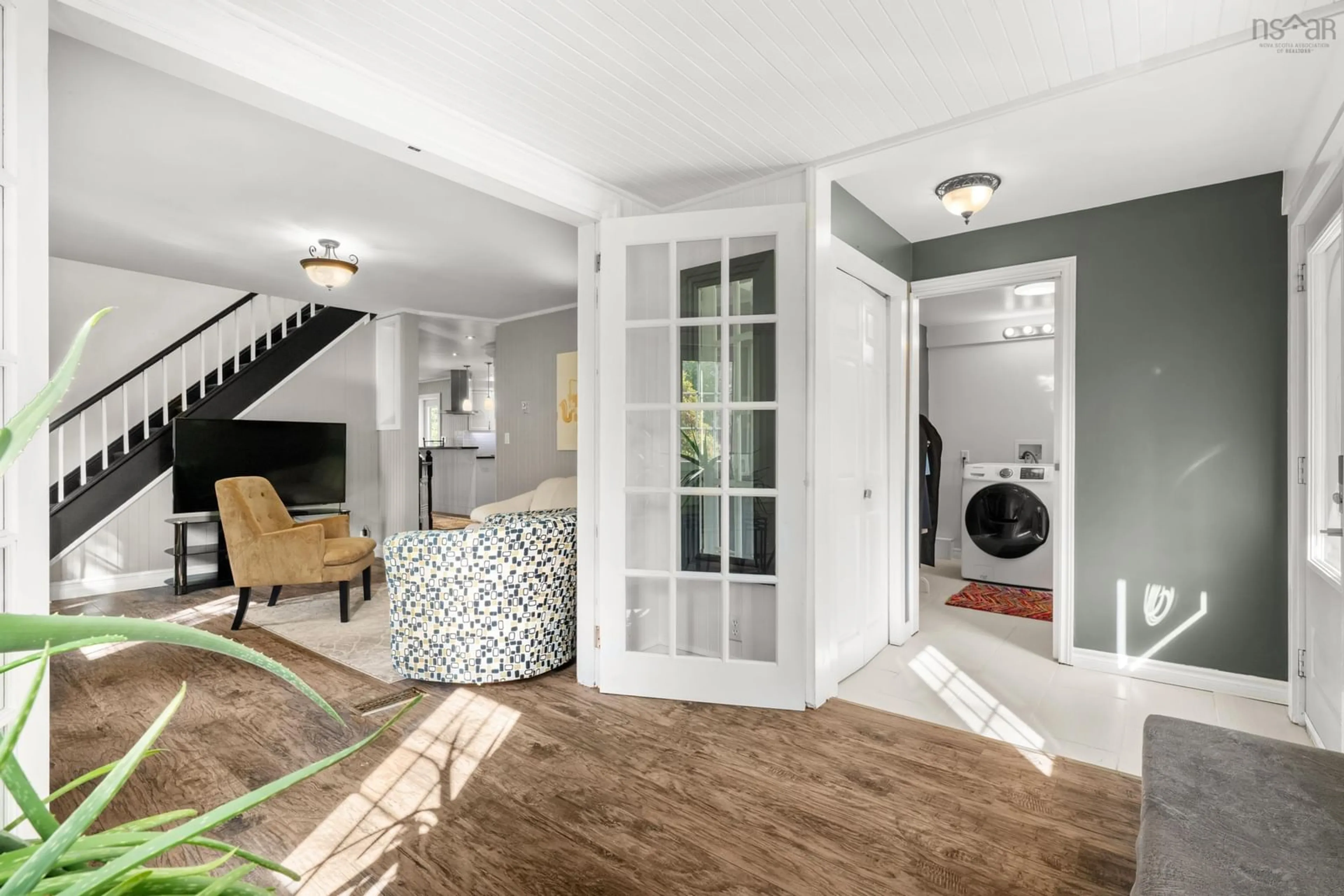 Indoor entryway for 11278 Peggys Cove Rd, Seabright Nova Scotia B3Z 3B1