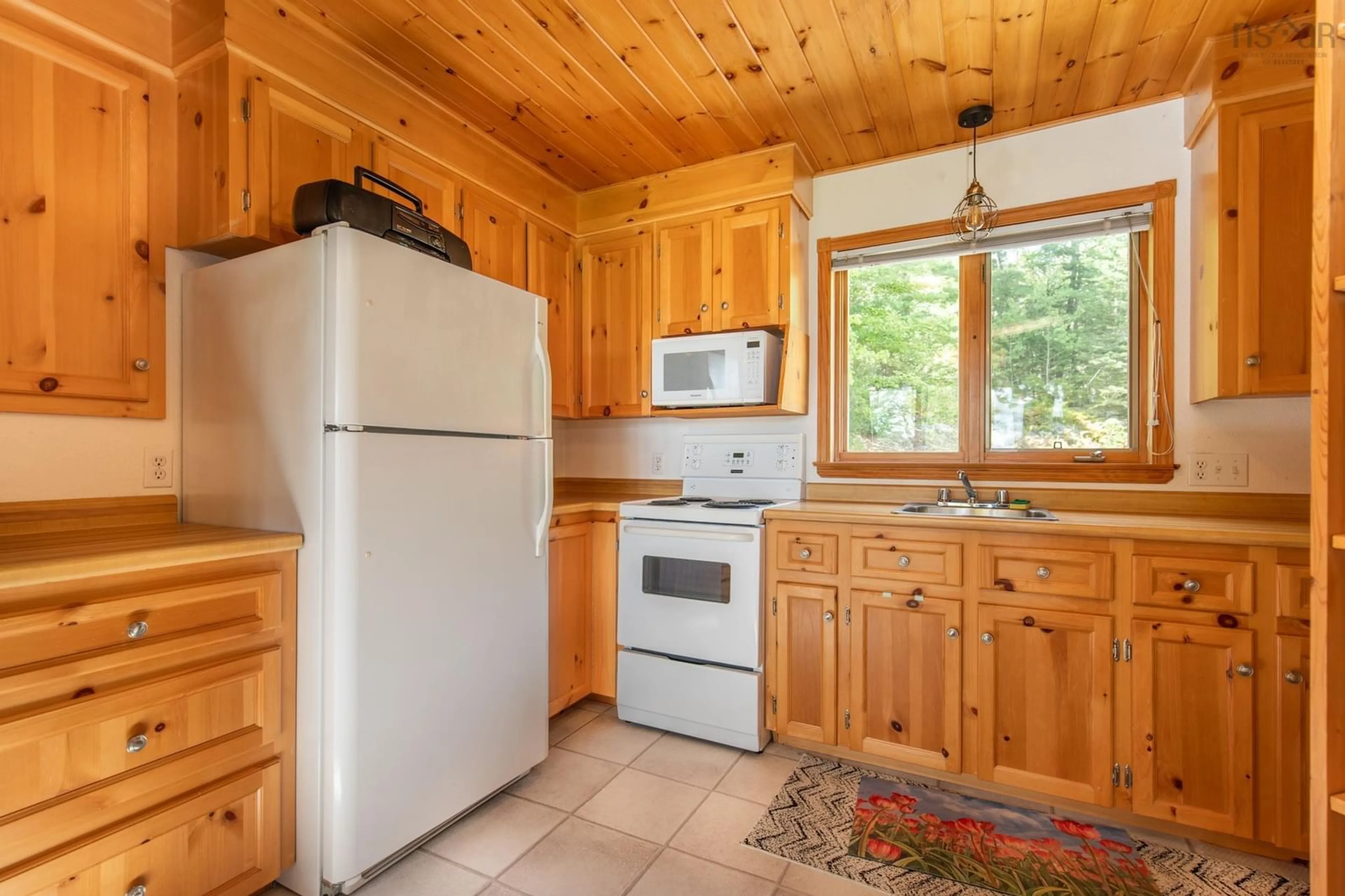 Standard kitchen, unknown for 100 Whispering Pine Dr, Canaan Nova Scotia B5A 5R3