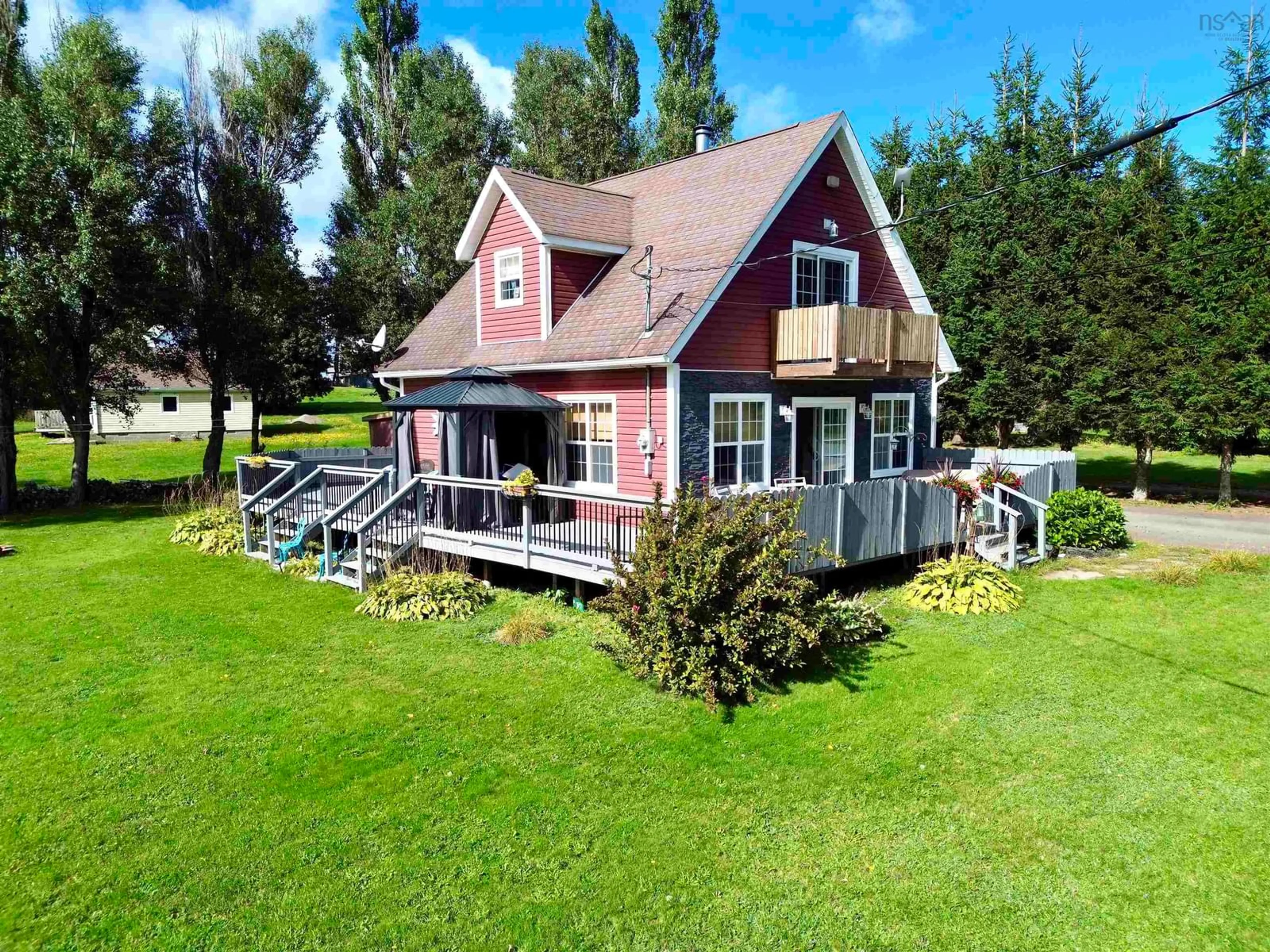 A pic from outside/outdoor area/front of a property/back of a property/a pic from drone, water/lake/river/ocean view for 218 Pipes Beach Lane, Northport Nova Scotia B0L 1E0