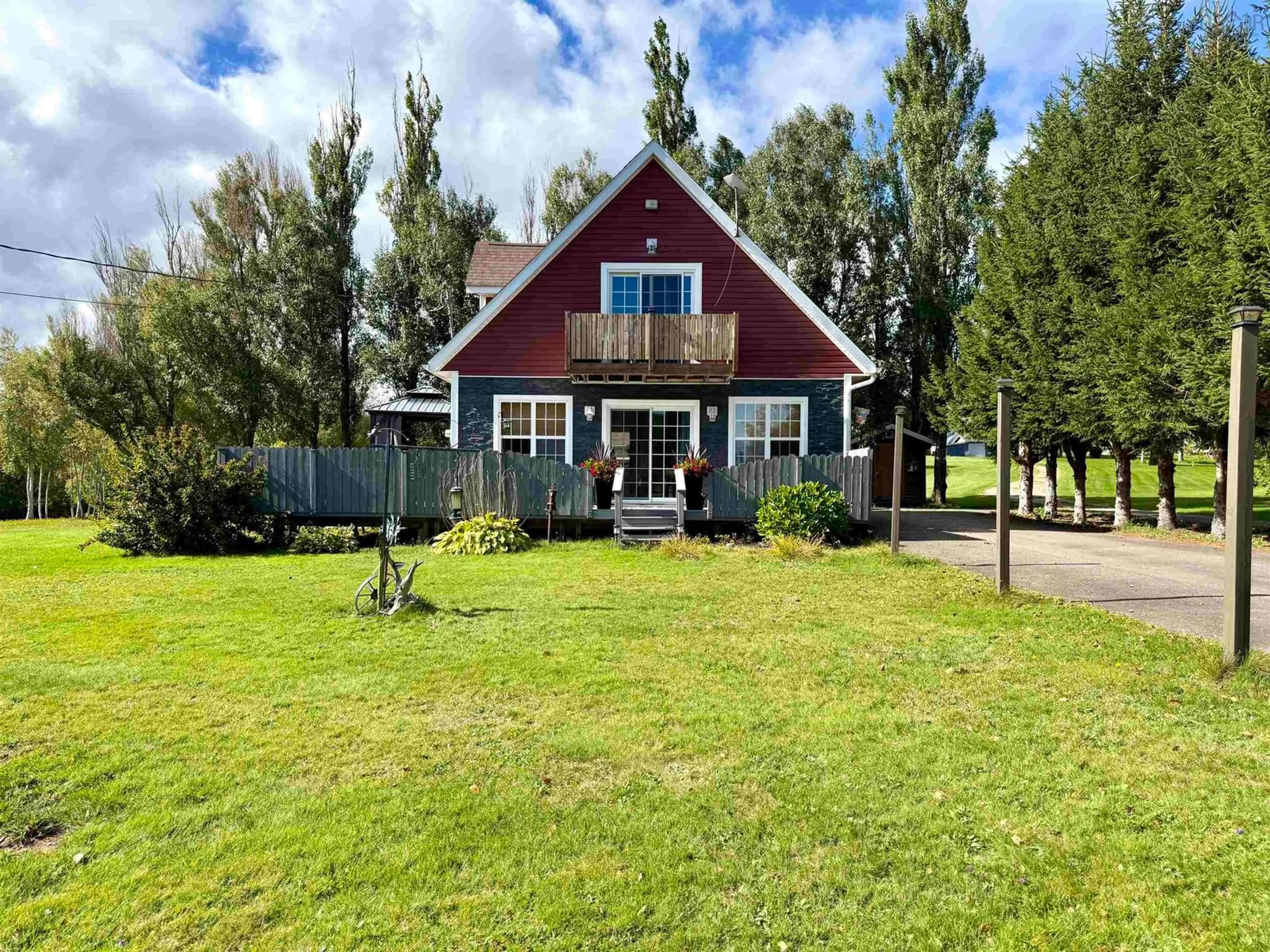 A pic from outside/outdoor area/front of a property/back of a property/a pic from drone, street for 218 Pipes Beach Lane, Northport Nova Scotia B0L 1E0