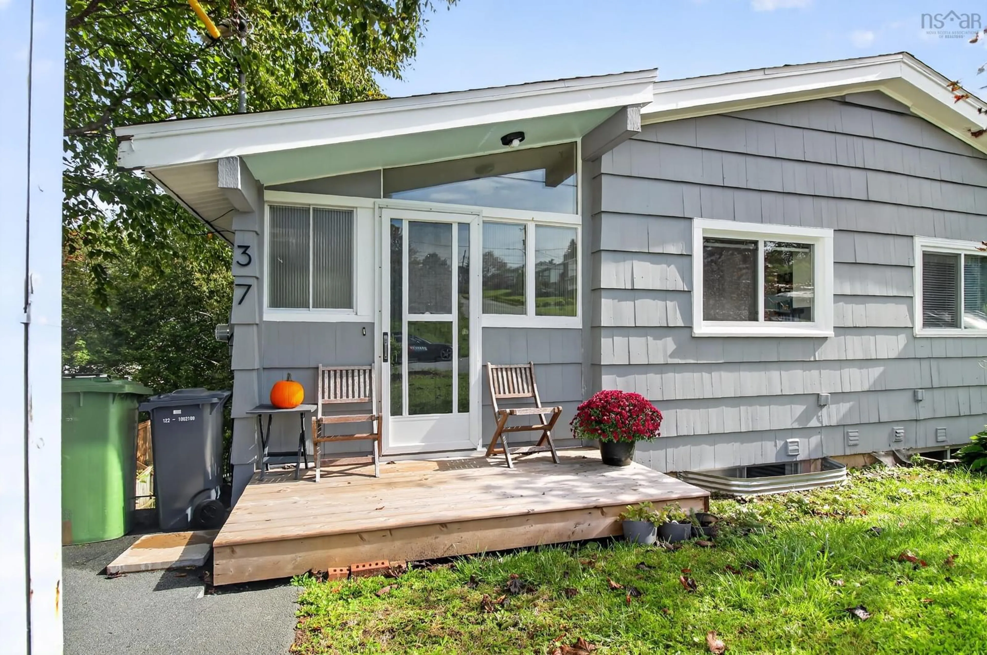 Home with vinyl exterior material, street for 37 Clearview St, Halifax Nova Scotia B3R 1N7