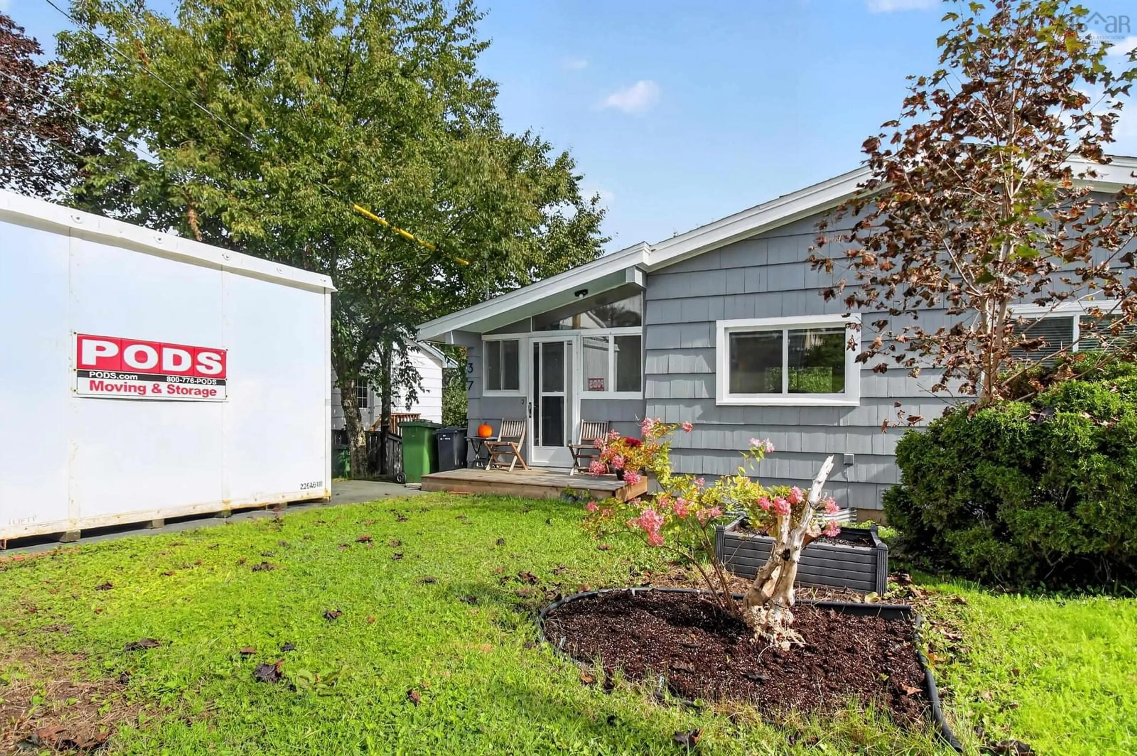 Home with vinyl exterior material, street for 37 Clearview St, Halifax Nova Scotia B3R 1N7