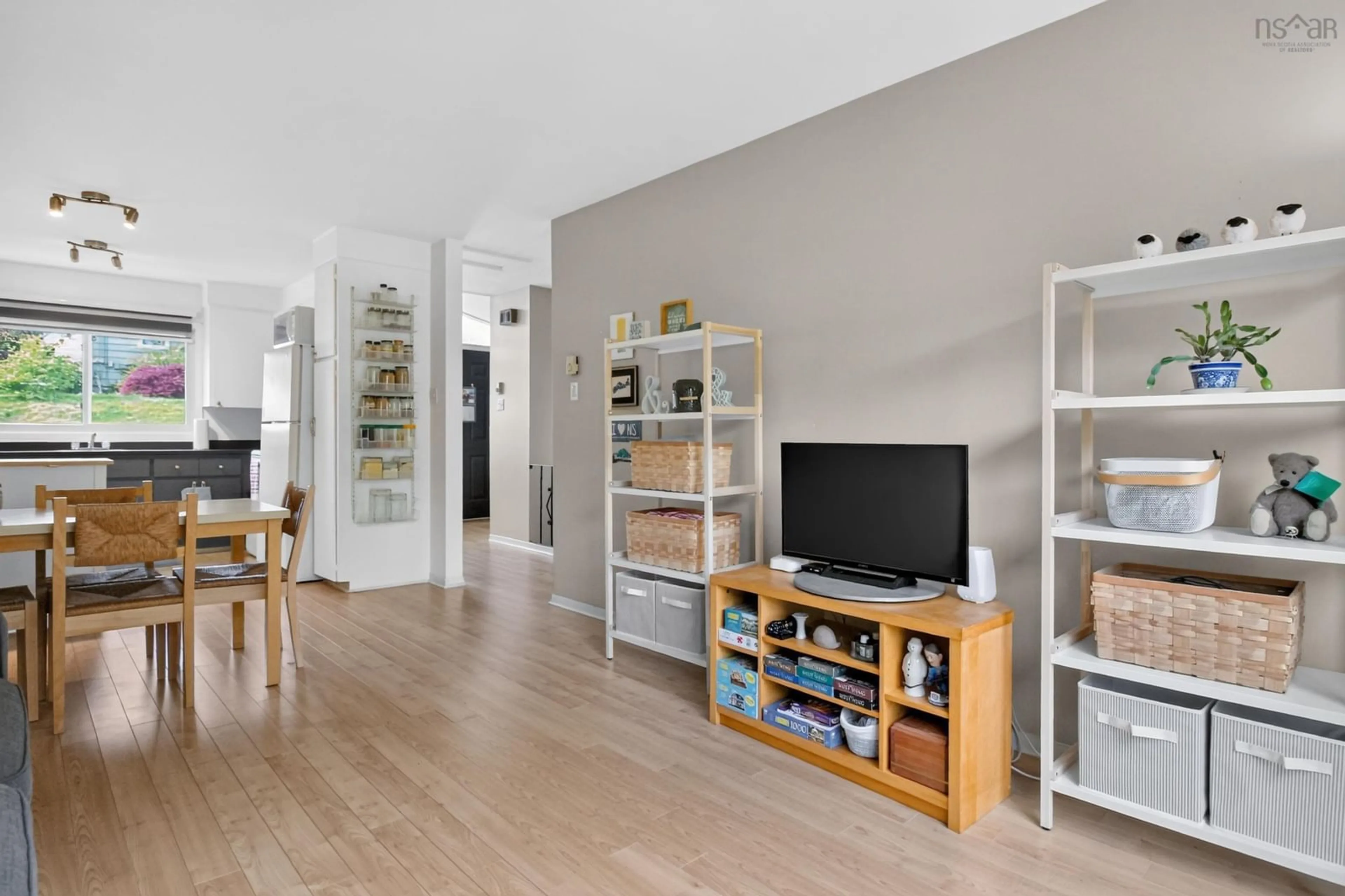 Living room with furniture, wood/laminate floor for 37 Clearview St, Halifax Nova Scotia B3R 1N7