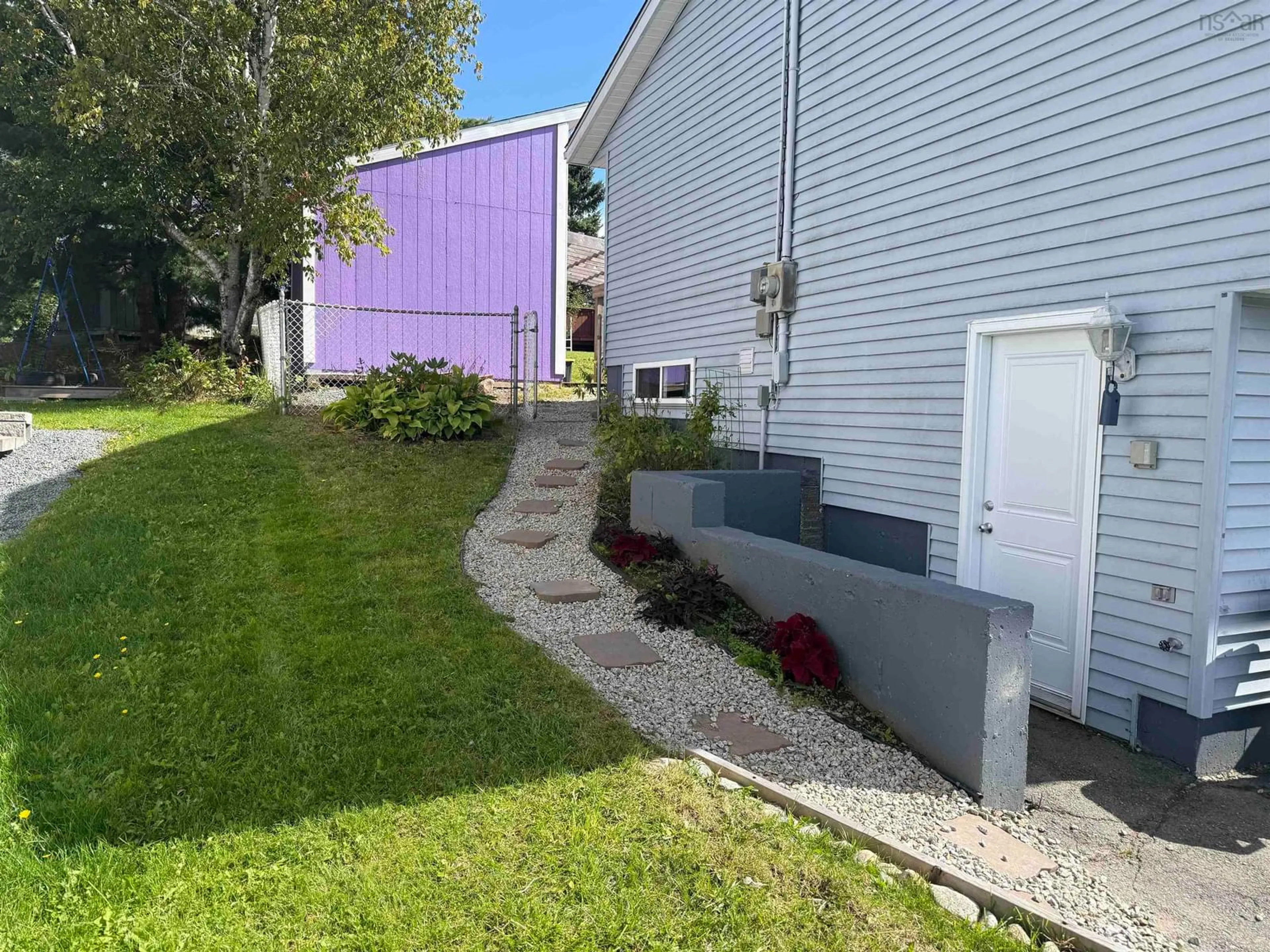 A pic from outside/outdoor area/front of a property/back of a property/a pic from drone, street for 131 Churchill Downs Cir, Lower Sackville Nova Scotia B4E 2J5