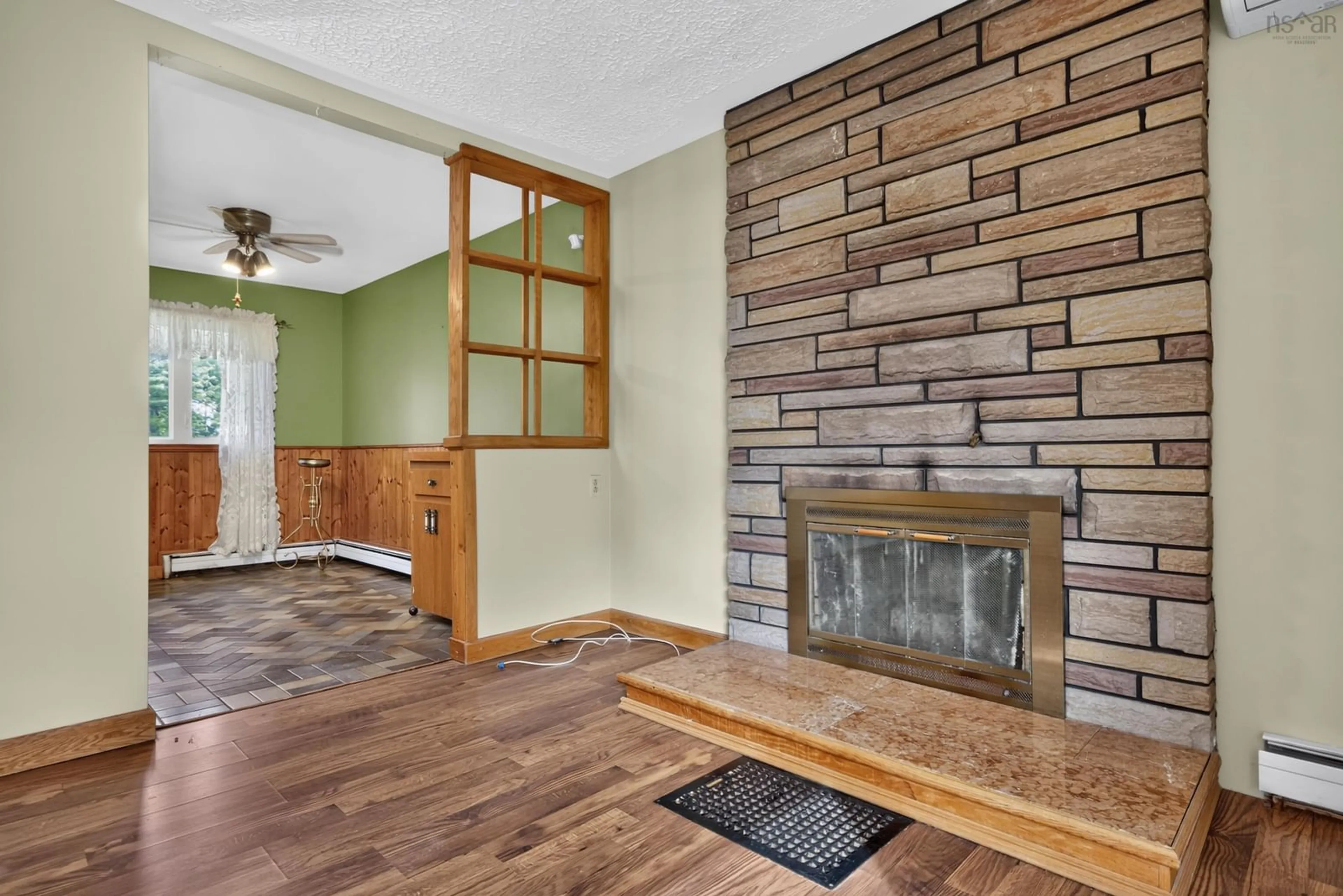 Living room with furniture, unknown for 2587 Sackville Dr, Upper Sackville Nova Scotia B4E 3C3