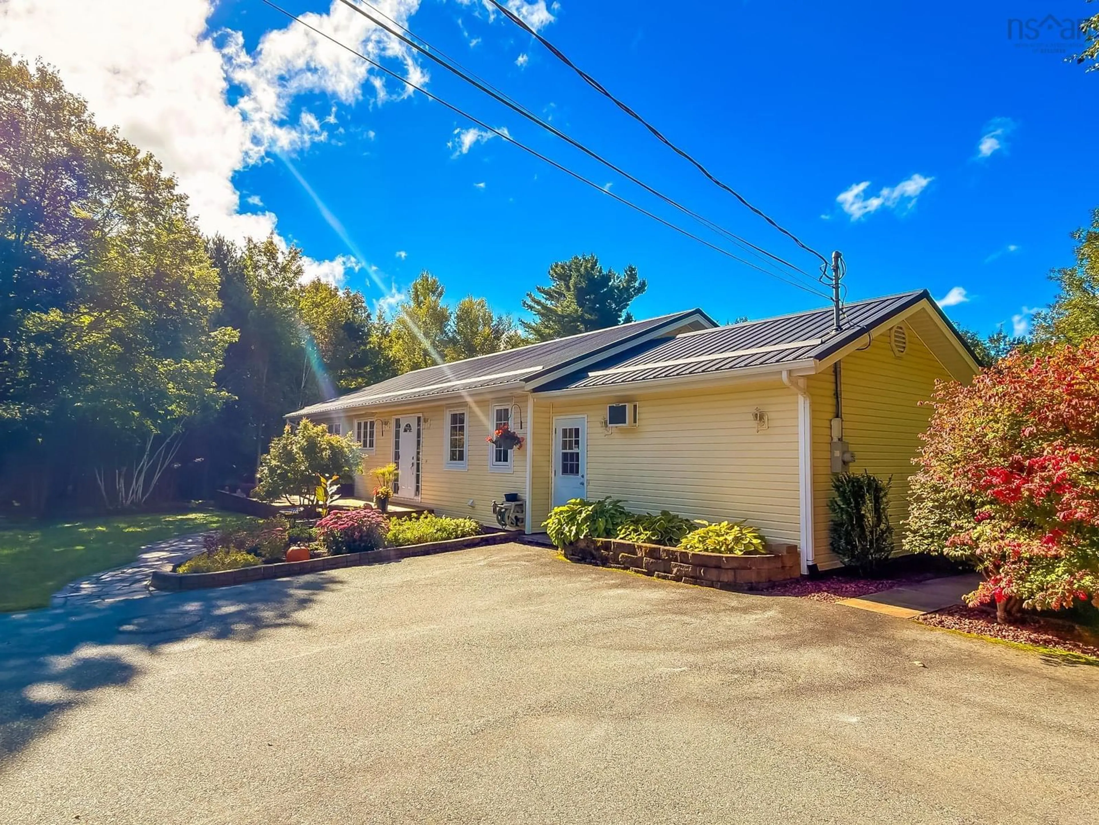 A pic from outside/outdoor area/front of a property/back of a property/a pic from drone, street for 120 Dawson Hts, Pine Grove Nova Scotia B0J 1E0
