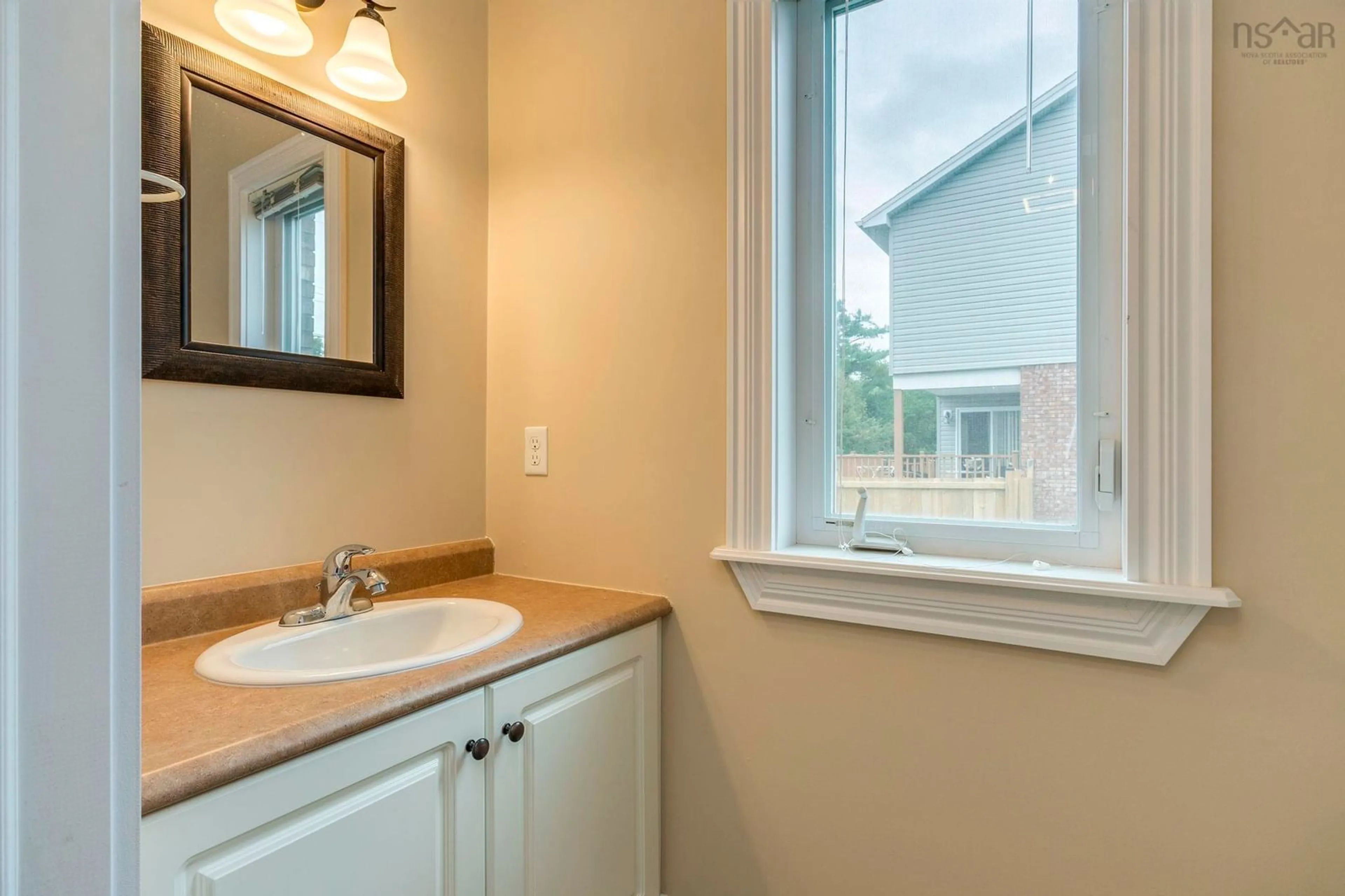 Standard bathroom, ceramic/tile floor for 33 Haystead Ridge, Bedford Nova Scotia B4A 0B6