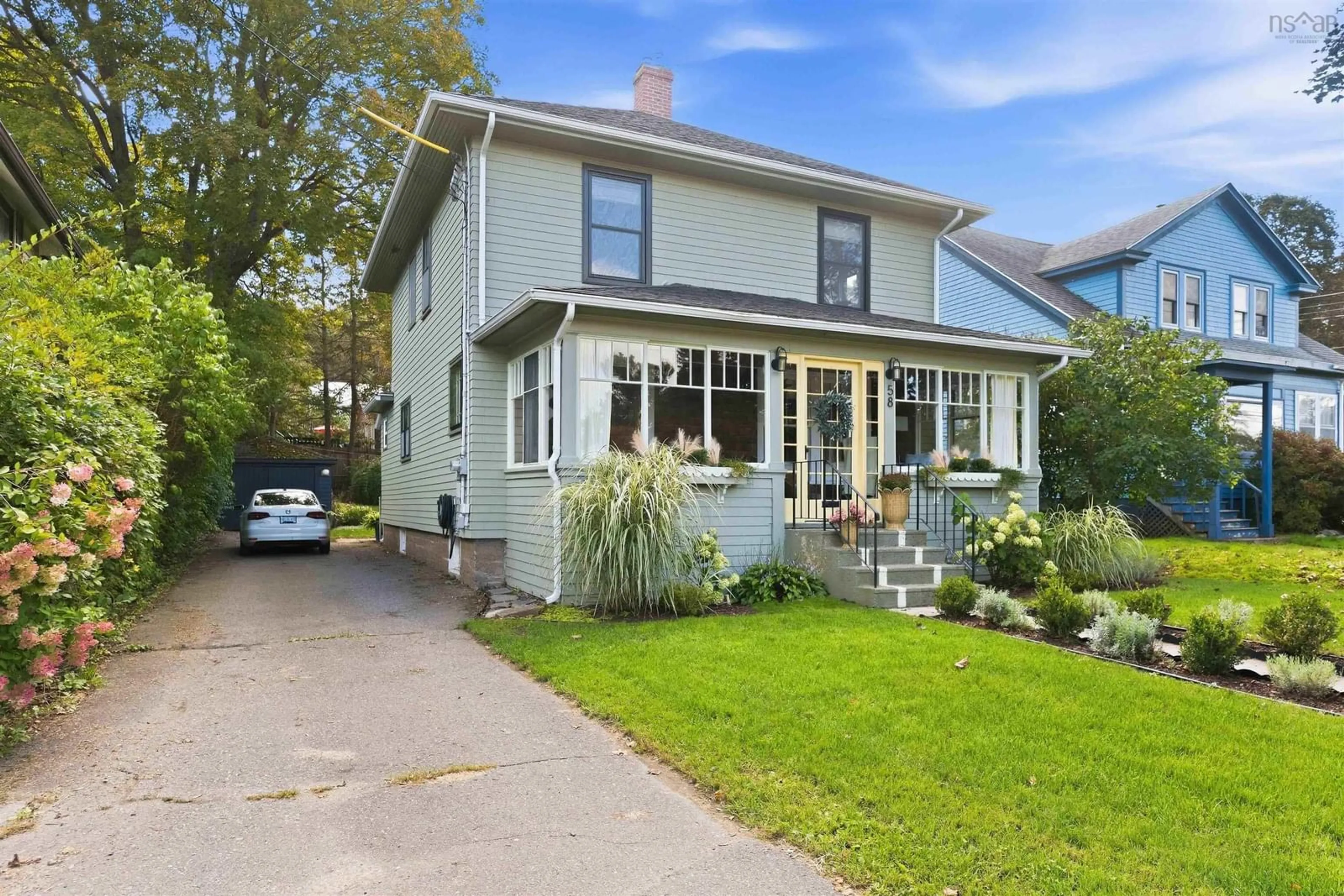 Home with vinyl exterior material, street for 58 Park St, Kentville Nova Scotia B4N 1M2