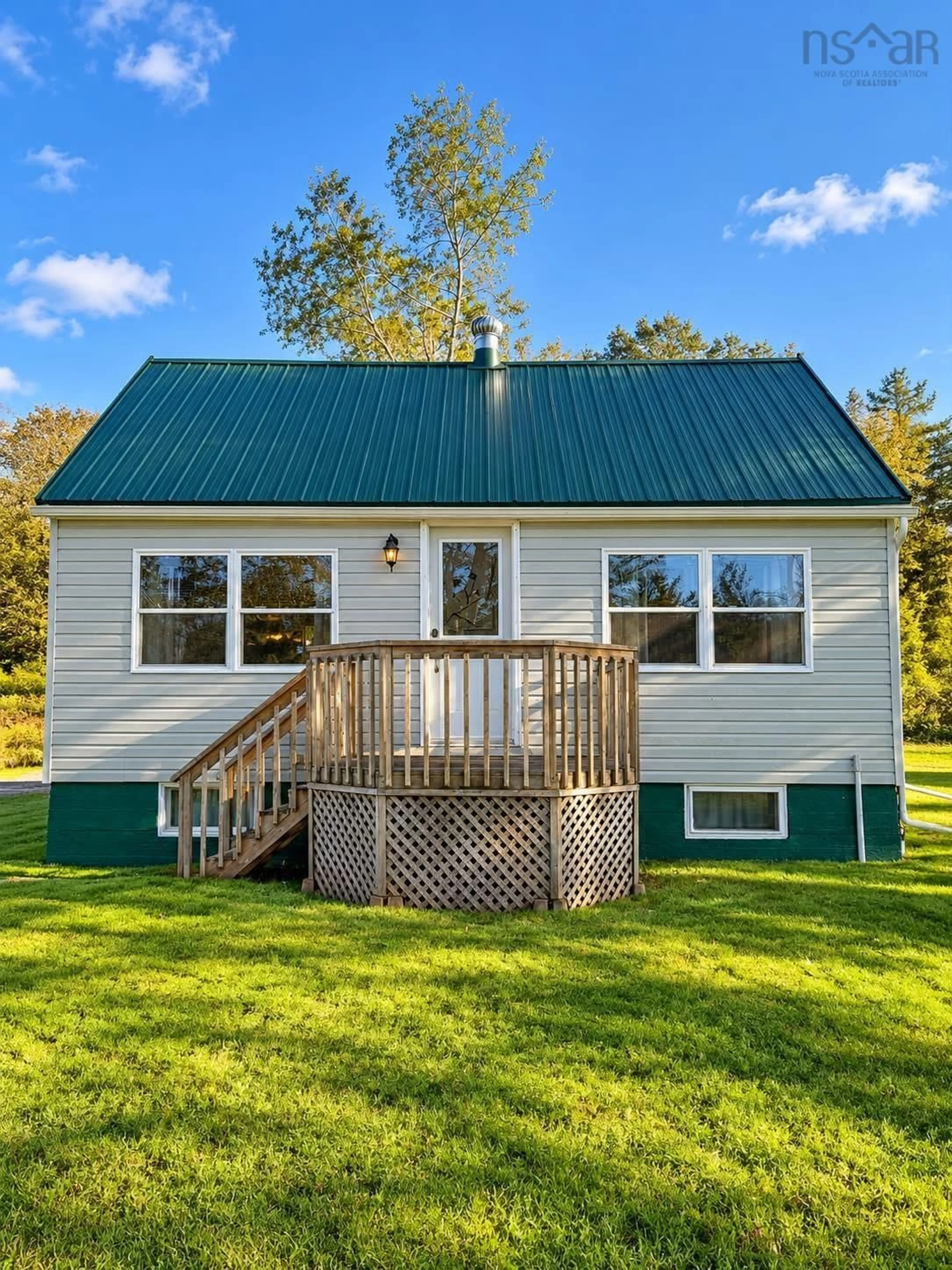 Home with vinyl exterior material, building for 6144 Highway 4, Linacy Nova Scotia B2H 5C4