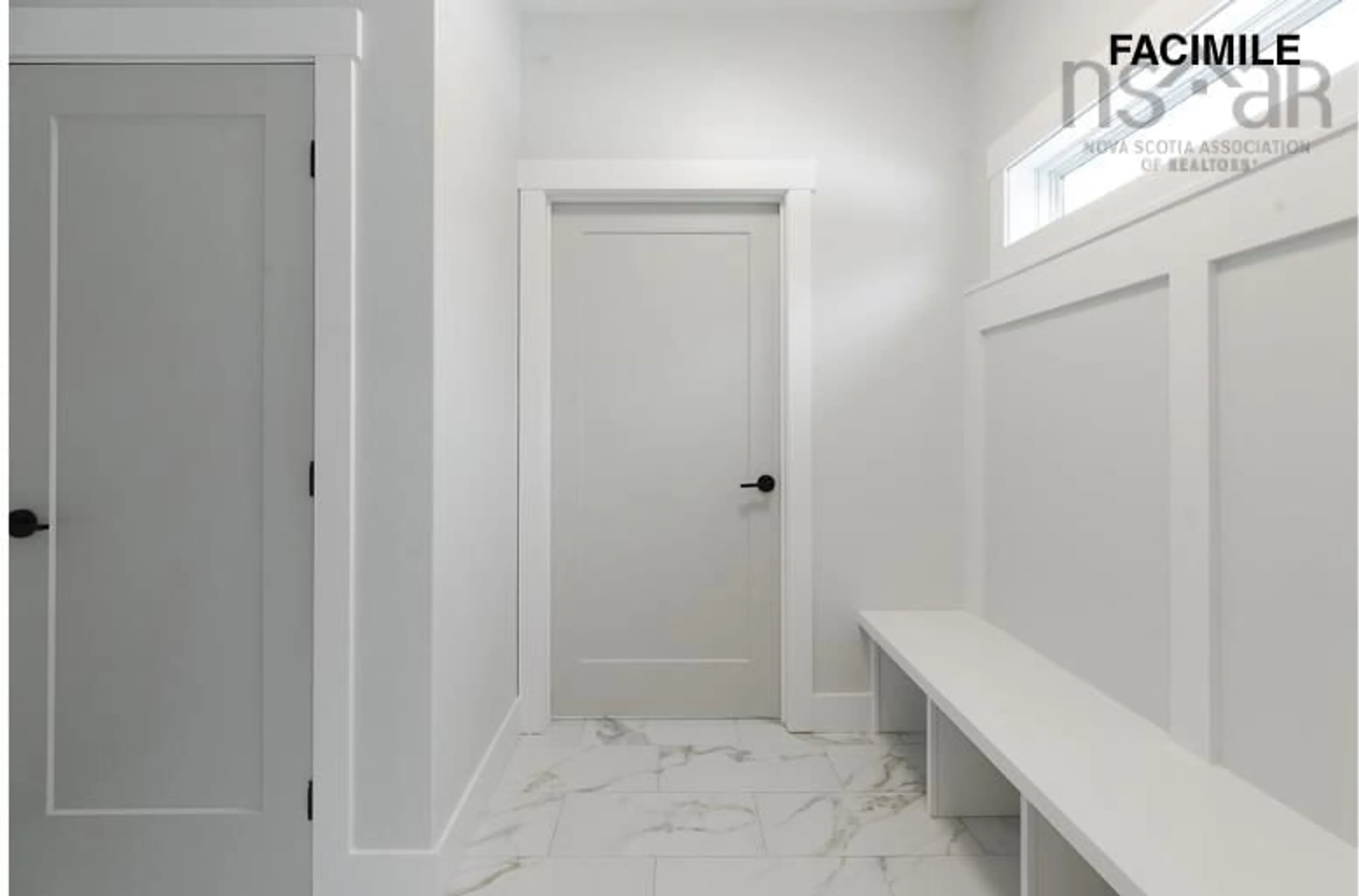 Indoor entryway for 492 Bondi Dr, Middle Sackville Nova Scotia B4E 0W2