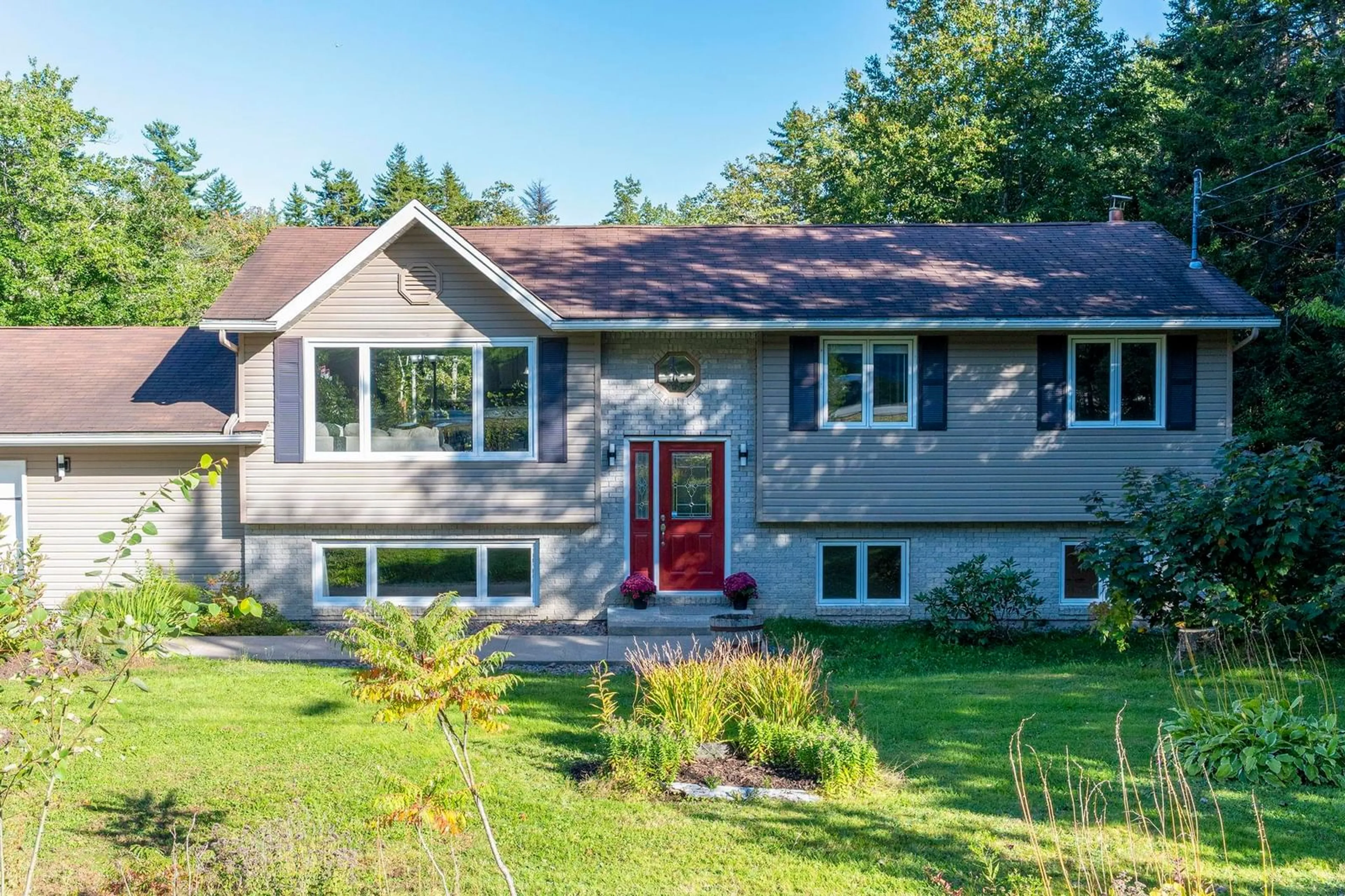 Home with vinyl exterior material, unknown for 103 Norman Blvd, Hammonds Plains Nova Scotia B4B 1N6