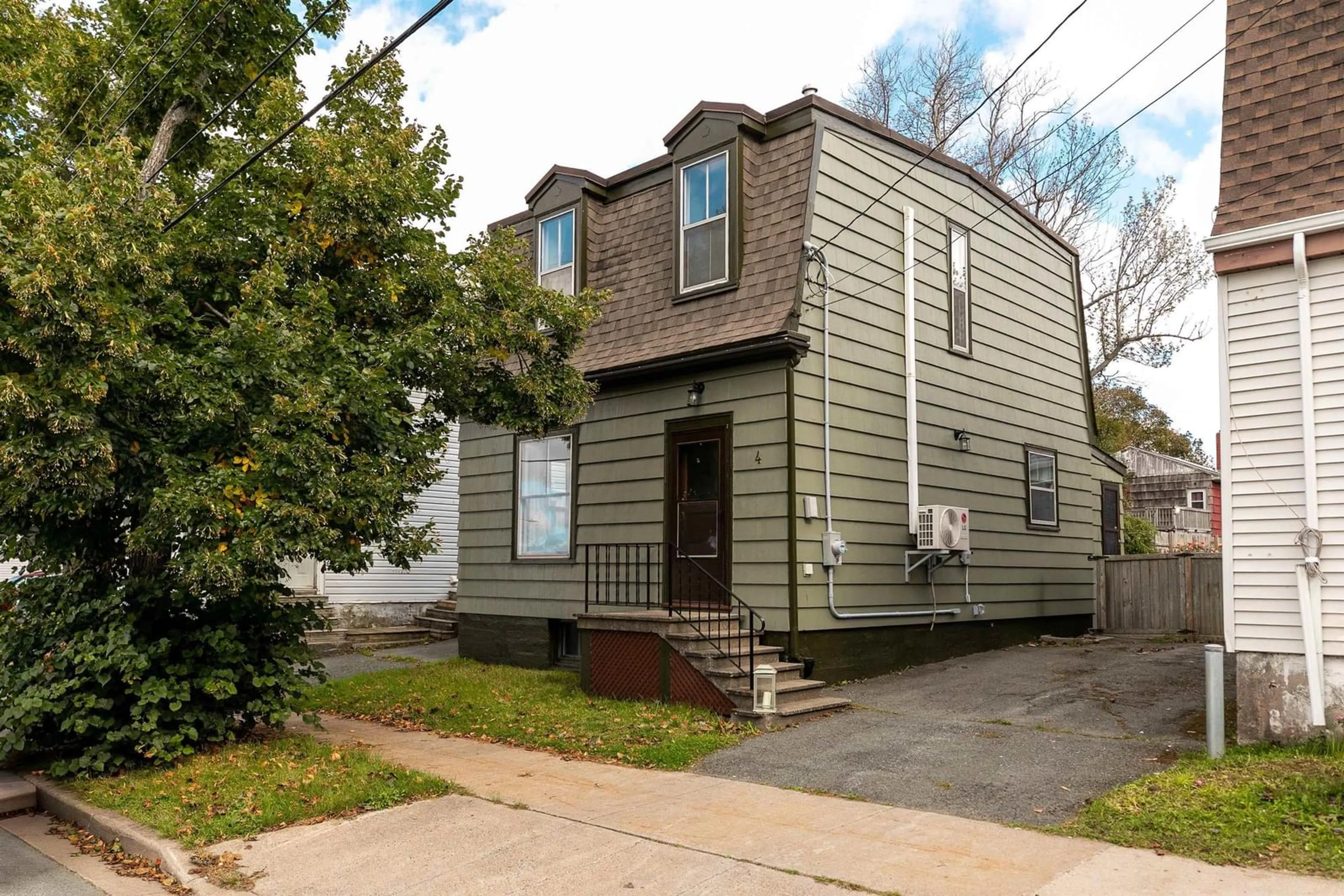 Unknown for 4 John St, Dartmouth Nova Scotia B3A 1L4