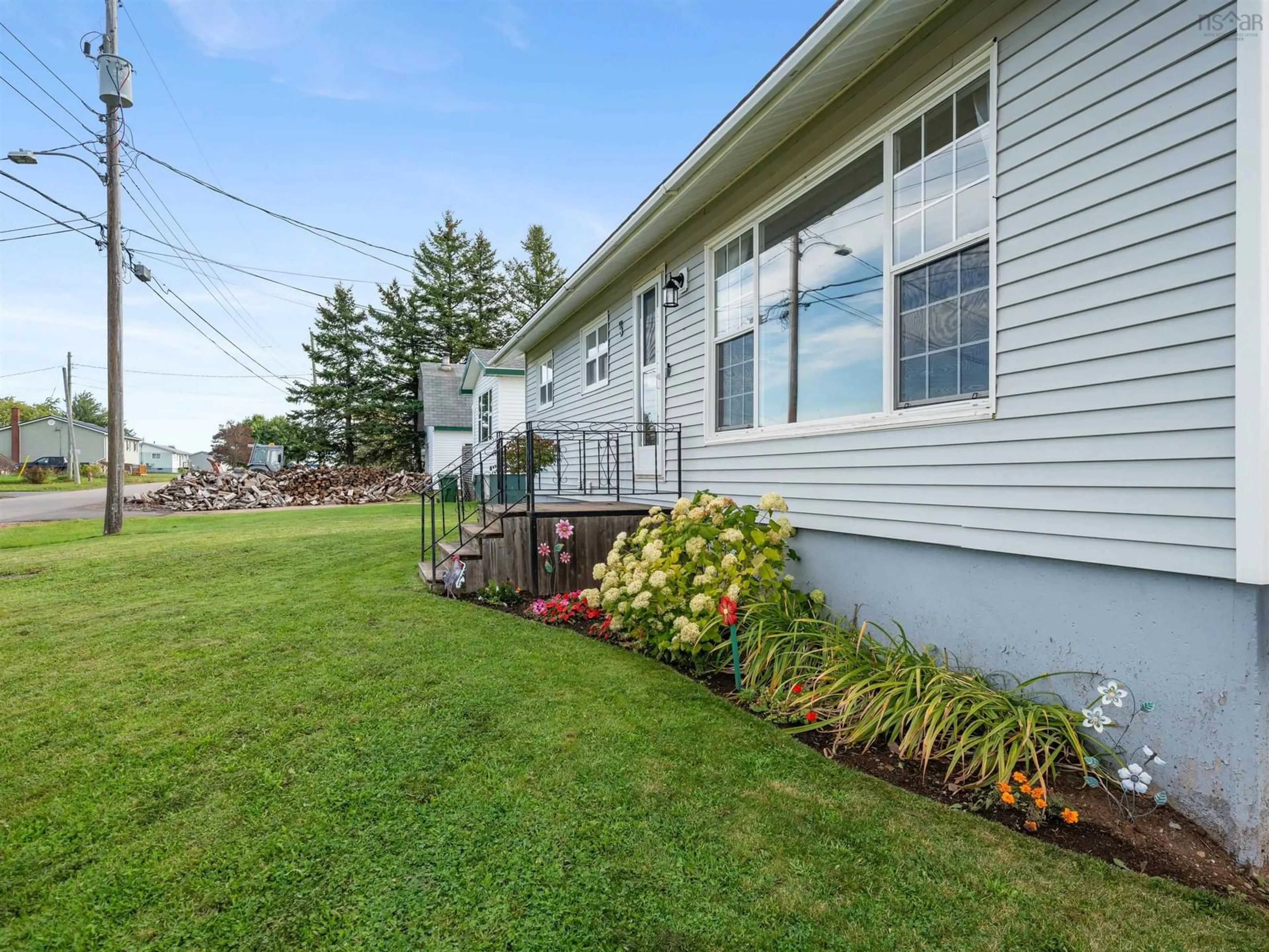 Patio, water/lake/river/ocean view for 3 Gilroy St, Springhill Nova Scotia B0M 1X0