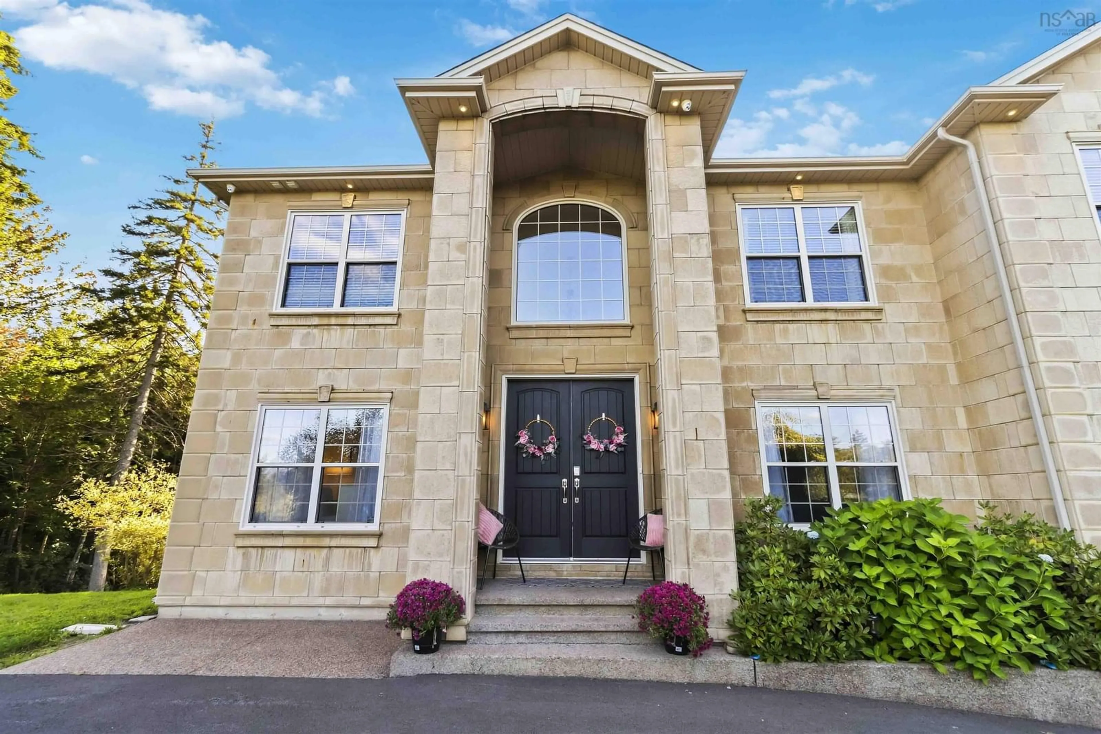 Indoor foyer for 61 Colins Rd, Hammonds Plains Nova Scotia B4B 1S8