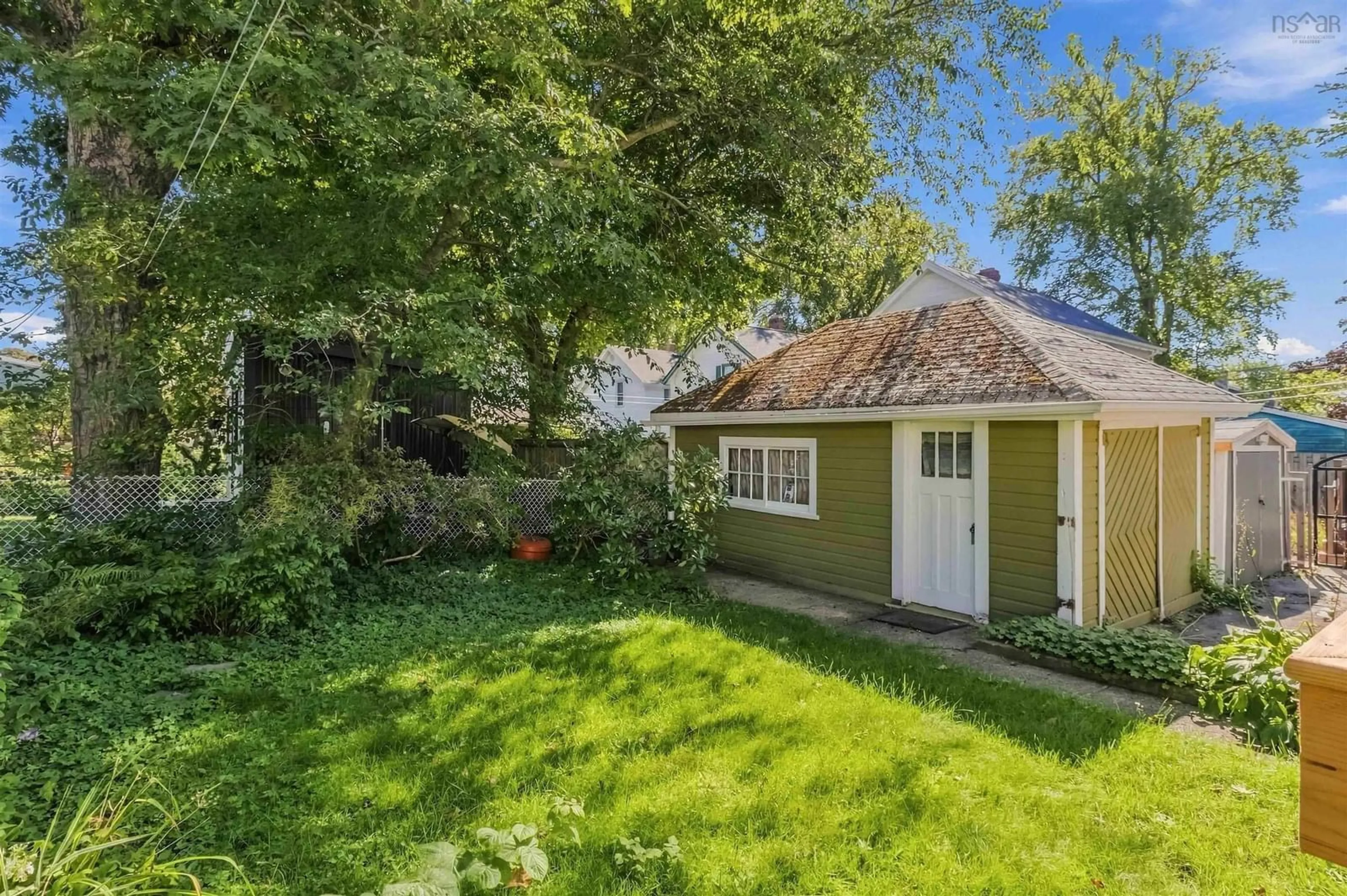 Shed for 6300 Almon St, Halifax Nova Scotia B3L 1V3