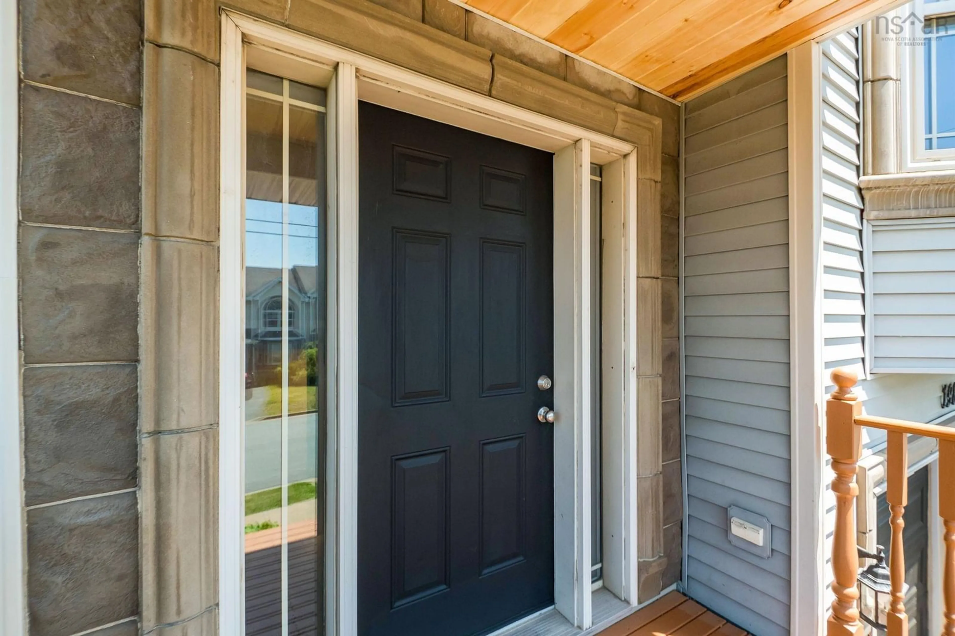 Indoor entryway for 198 Nadia Dr, Dartmouth Nova Scotia B3A 0A9