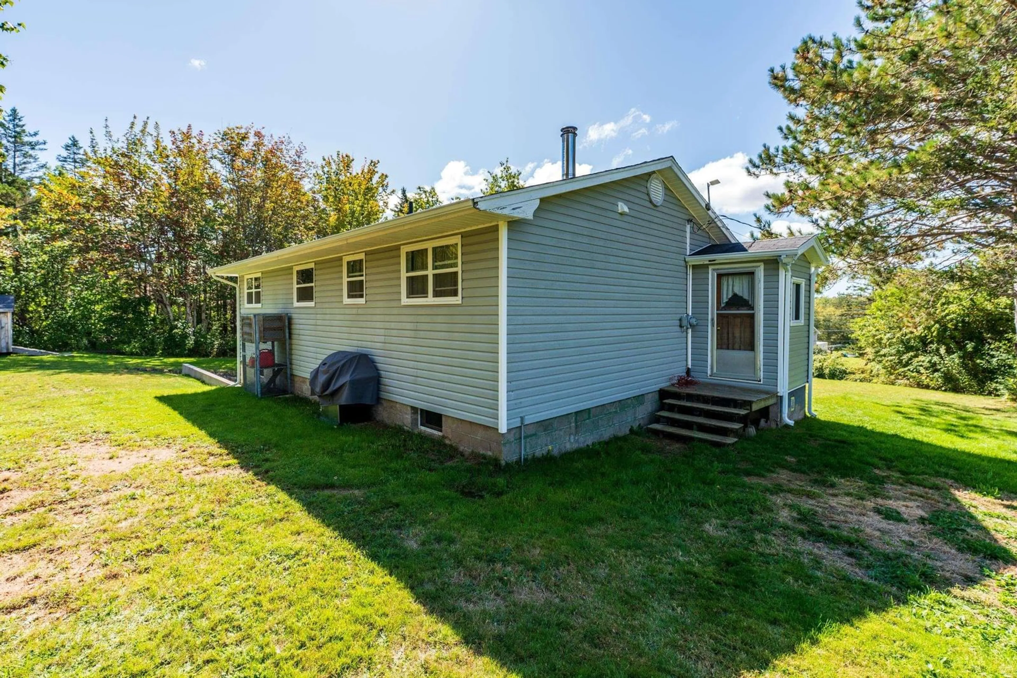 Home with vinyl exterior material, street for 134 Parker Mountain Rd, Granville Ferry Nova Scotia B0S 1A0
