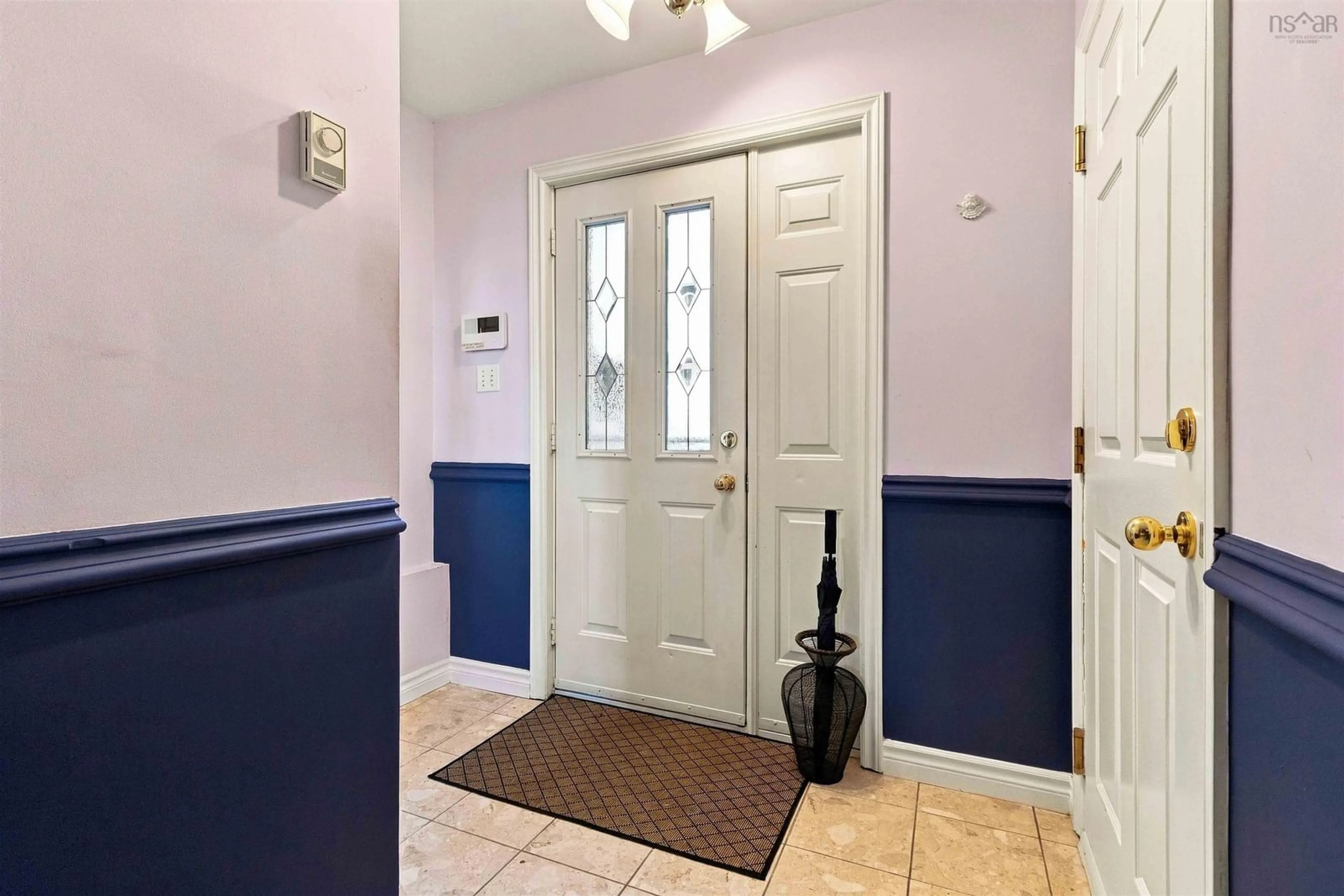Indoor entryway for 242 Spinnaker Dr, Halifax Nova Scotia B3N 3C6