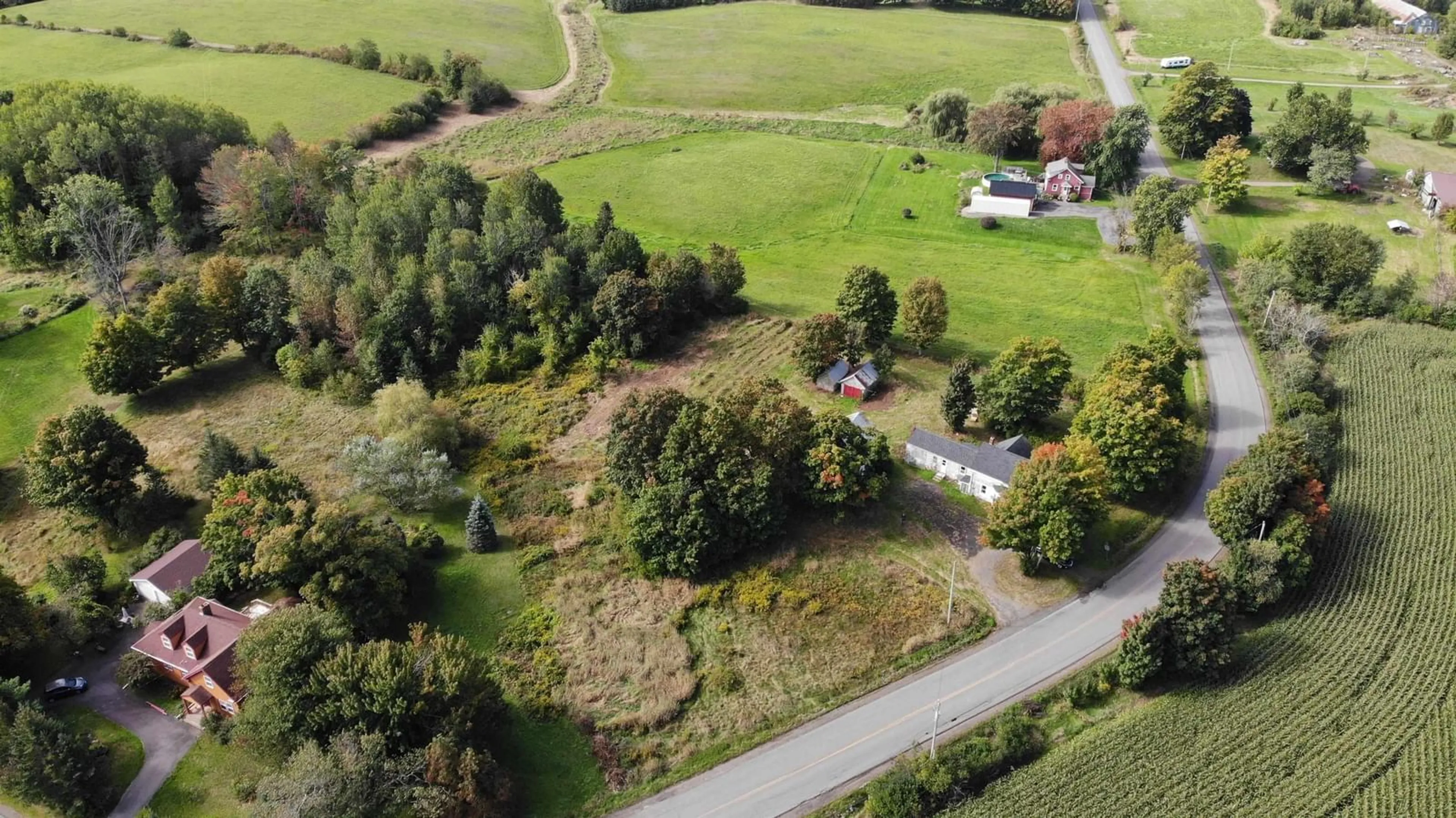 A pic from outside/outdoor area/front of a property/back of a property/a pic from drone, street for 5296 Brooklyn St, Grafton Nova Scotia B0P 1V0