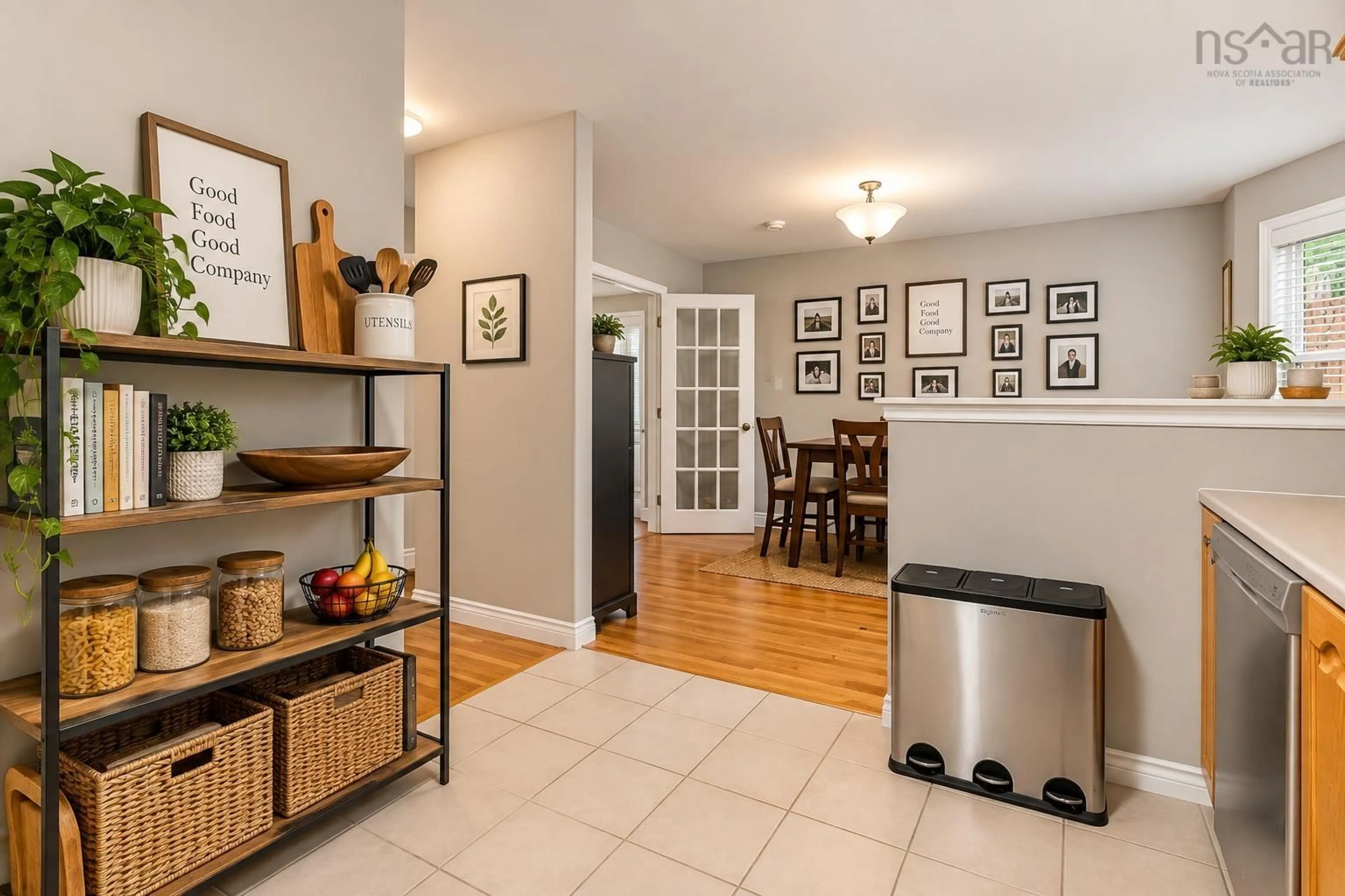 Indoor entryway for 71 Royal Masts Way, Bedford Nova Scotia B4A 4B7
