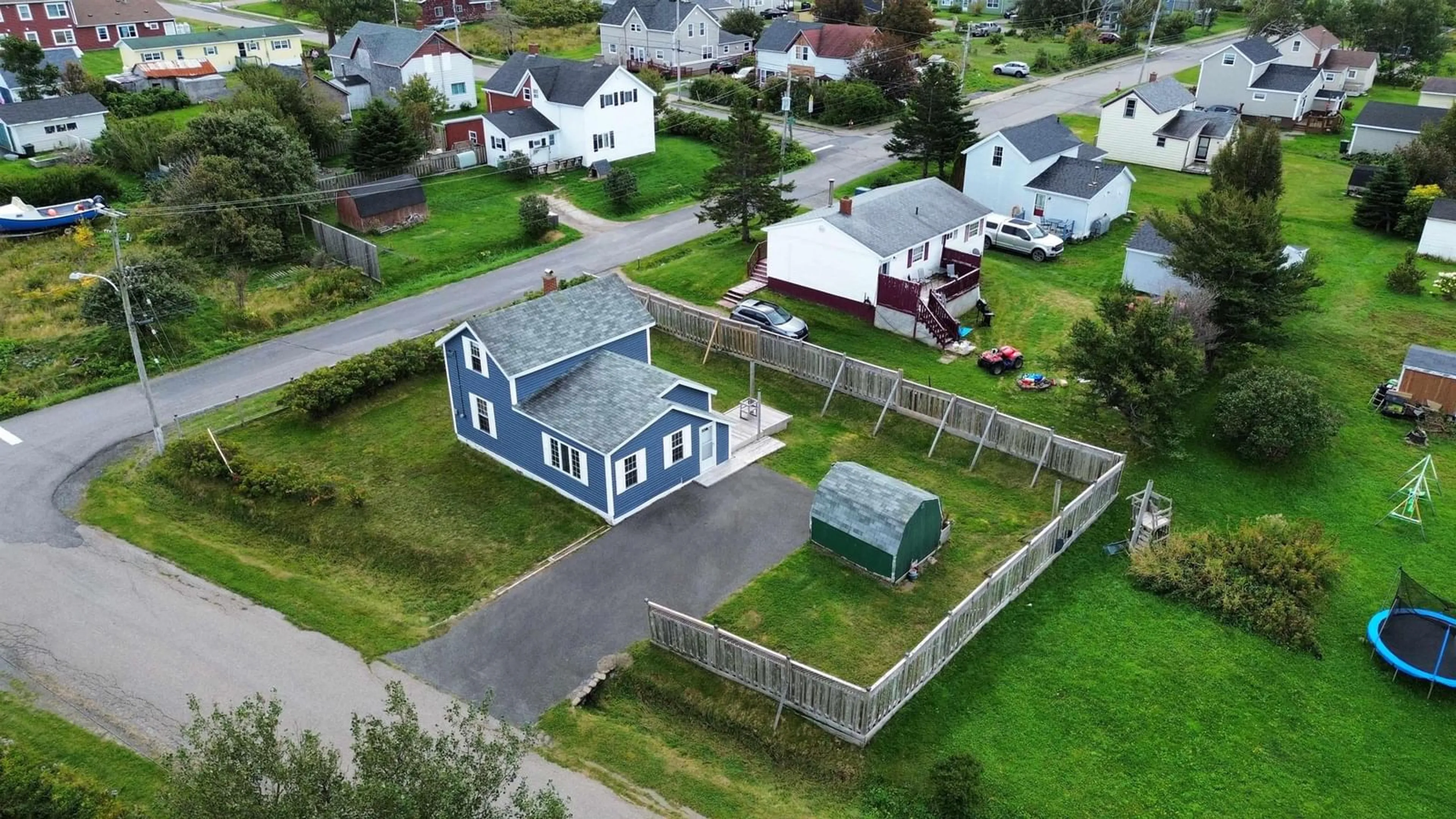 A pic from outside/outdoor area/front of a property/back of a property/a pic from drone, street for 137 South St, Donkin Nova Scotia B1A 6T6