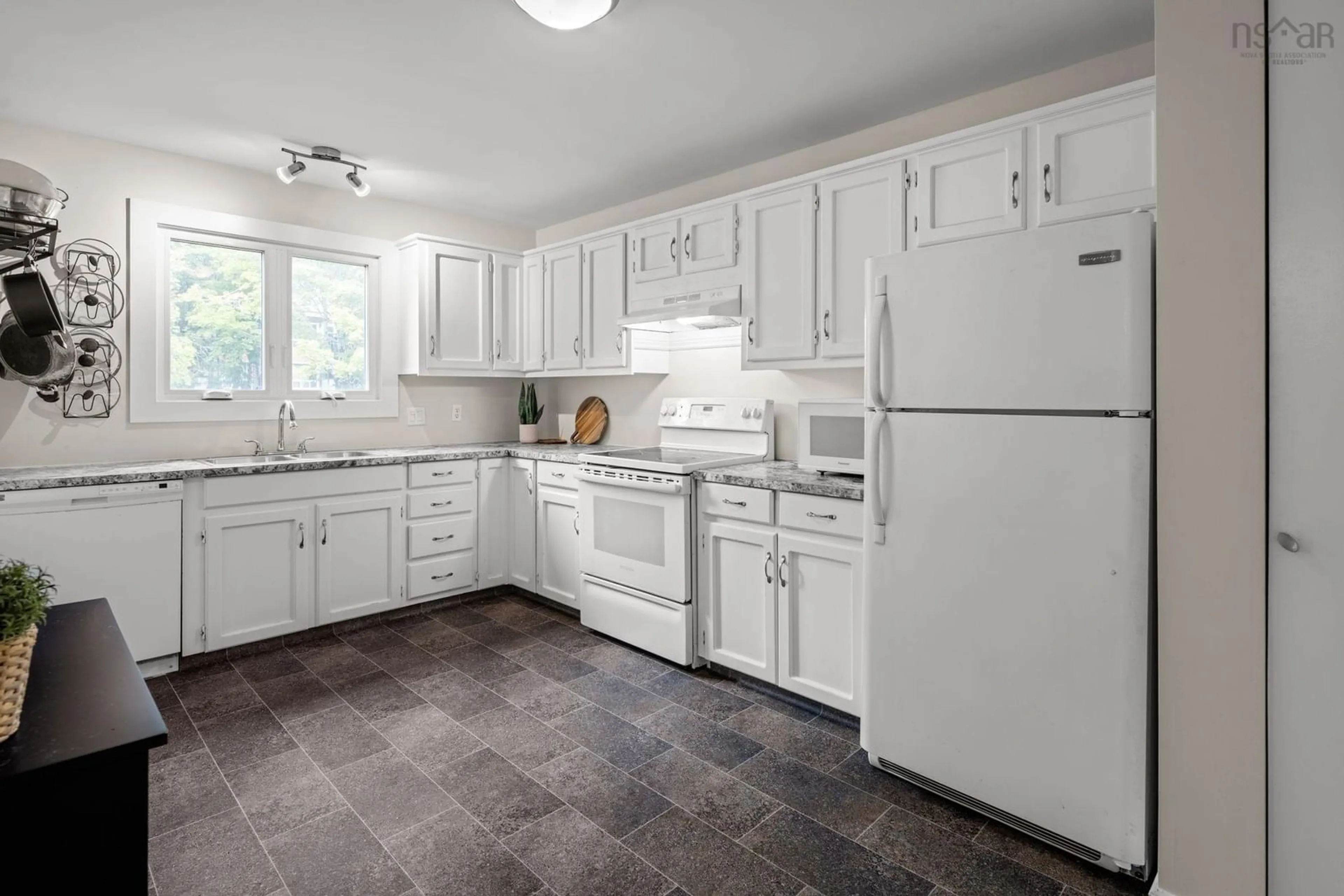 Standard kitchen, ceramic/tile floor for 43 Westridge Dr, Halifax Nova Scotia B3M 3K3