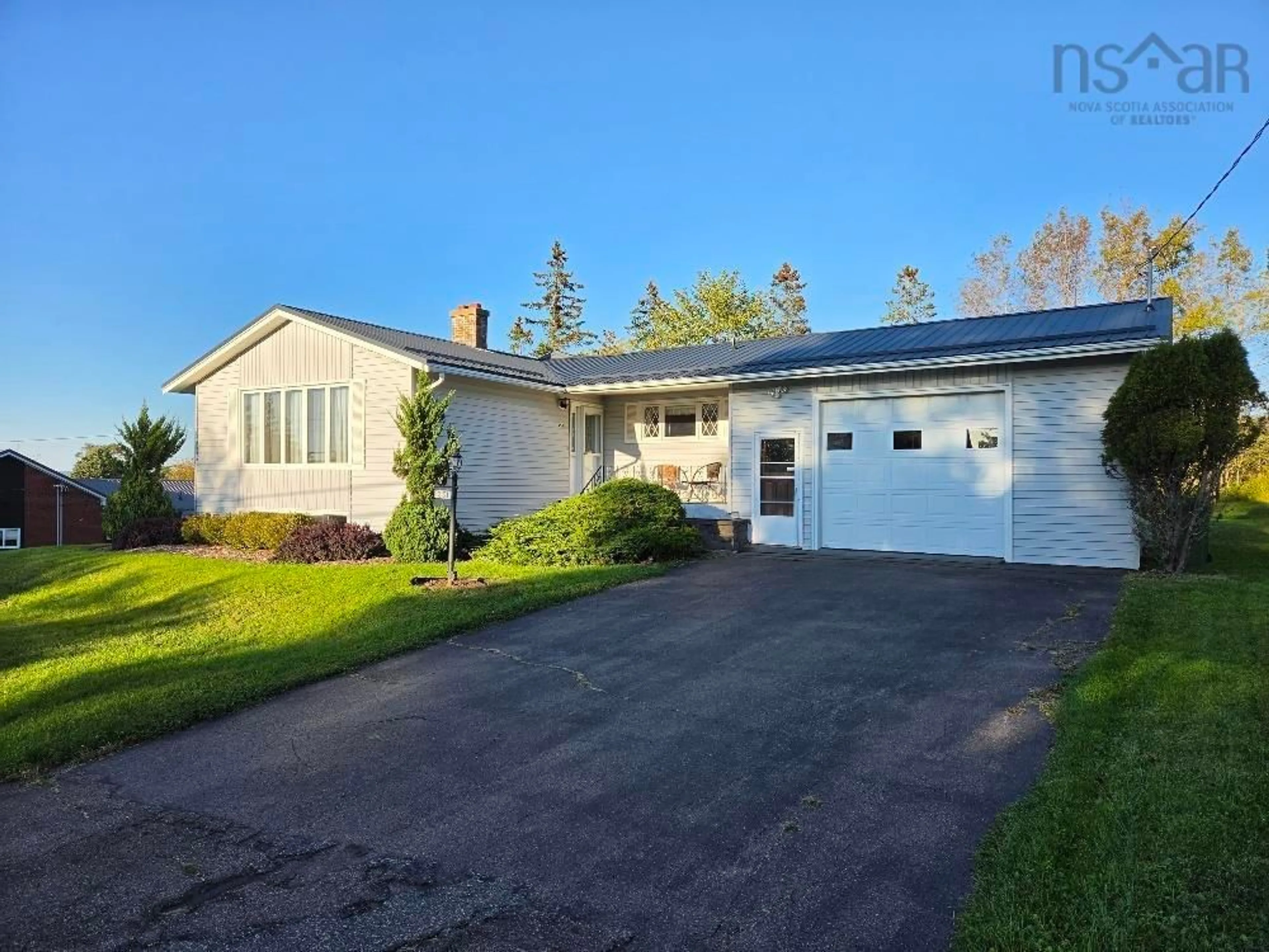 Unknown for 351 Pleasant St, Truro Nova Scotia B2N 1T5