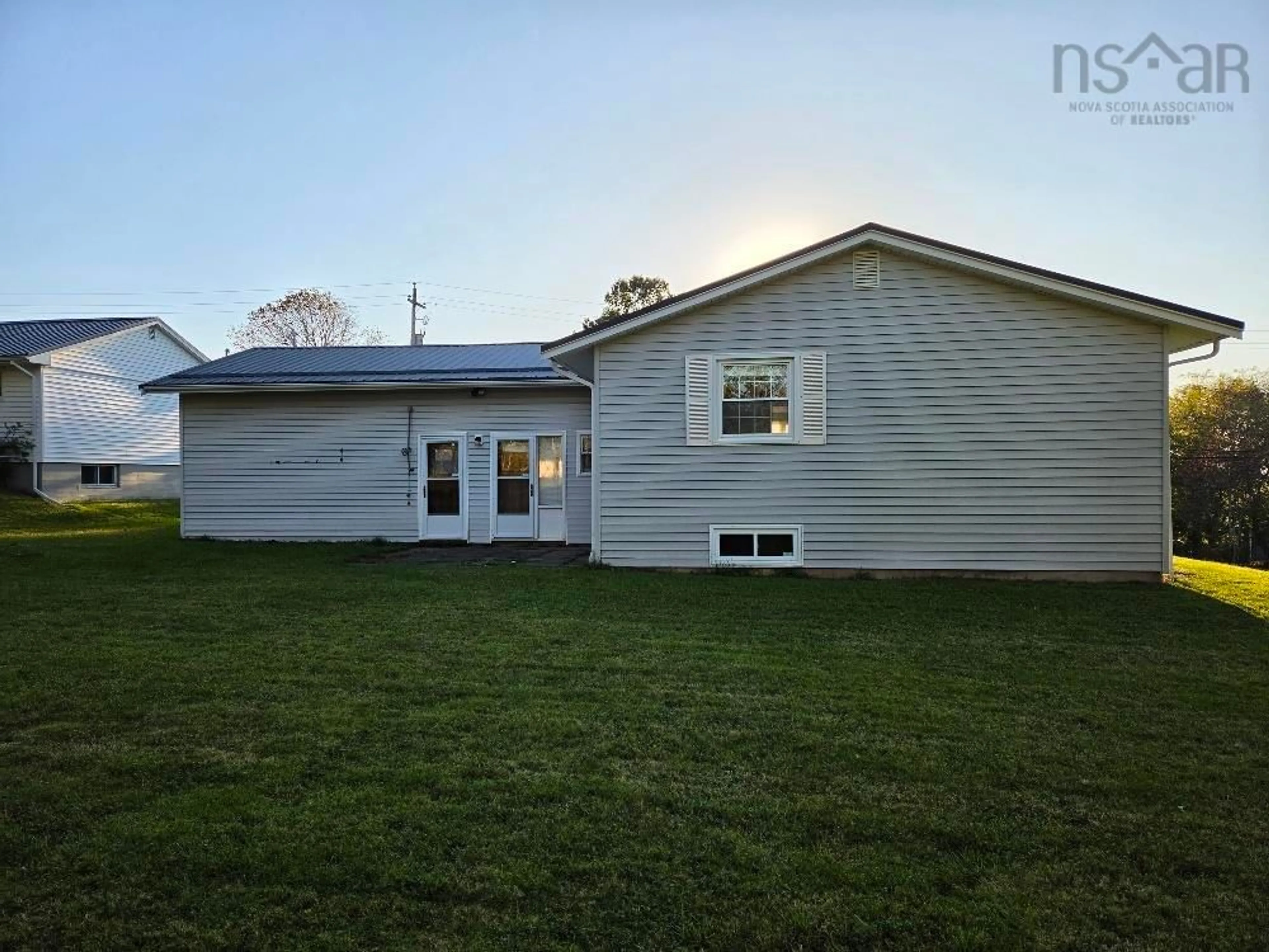 Unknown for 351 Pleasant St, Truro Nova Scotia B2N 1T5