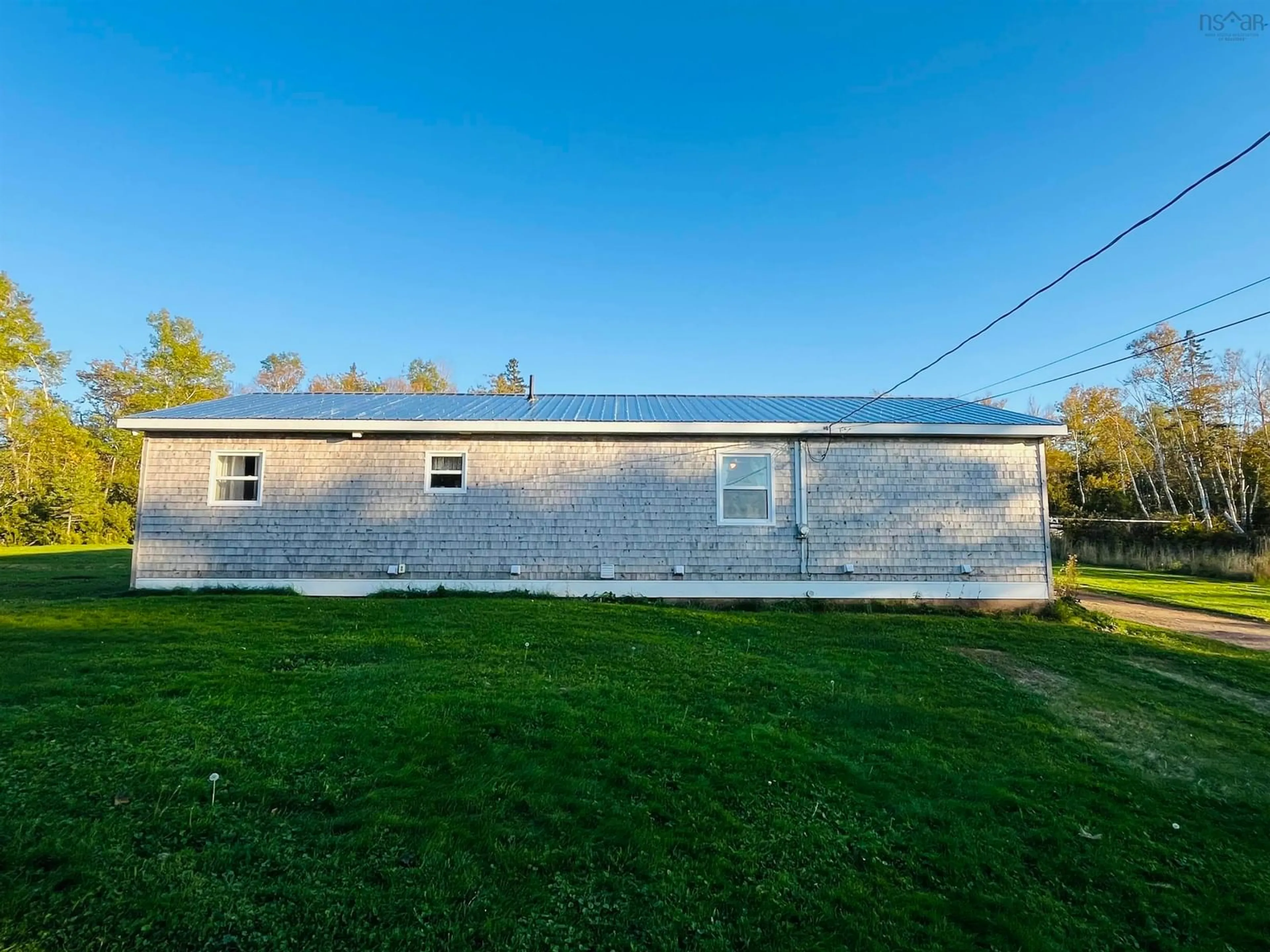 Shed for 4000 366 Hwy, Tidnish Cross Roads Nova Scotia B4H 3X9