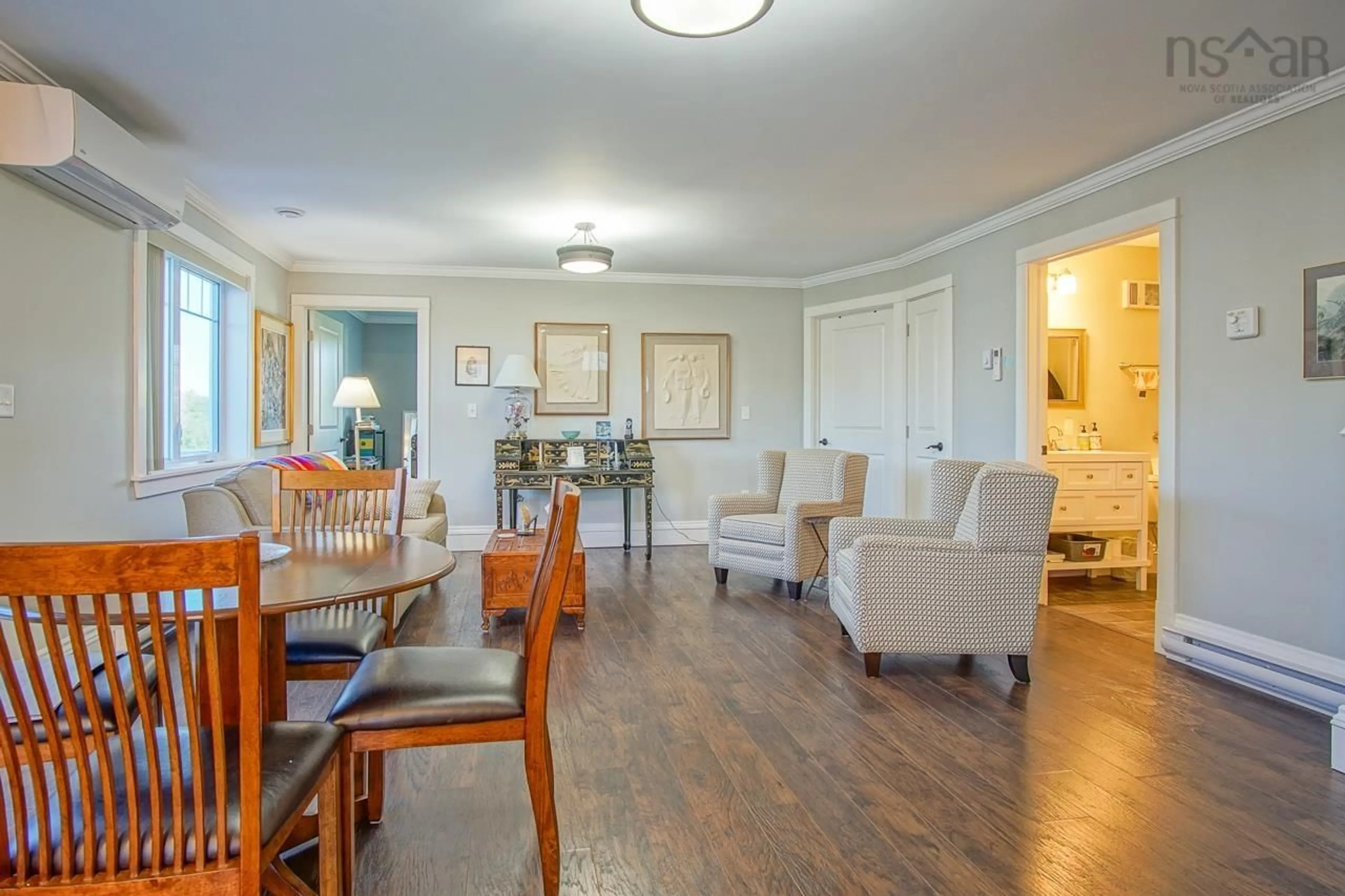 Dining room, wood/laminate floor for 4 Little Fox Crt, Kentville Nova Scotia B4N 5R3