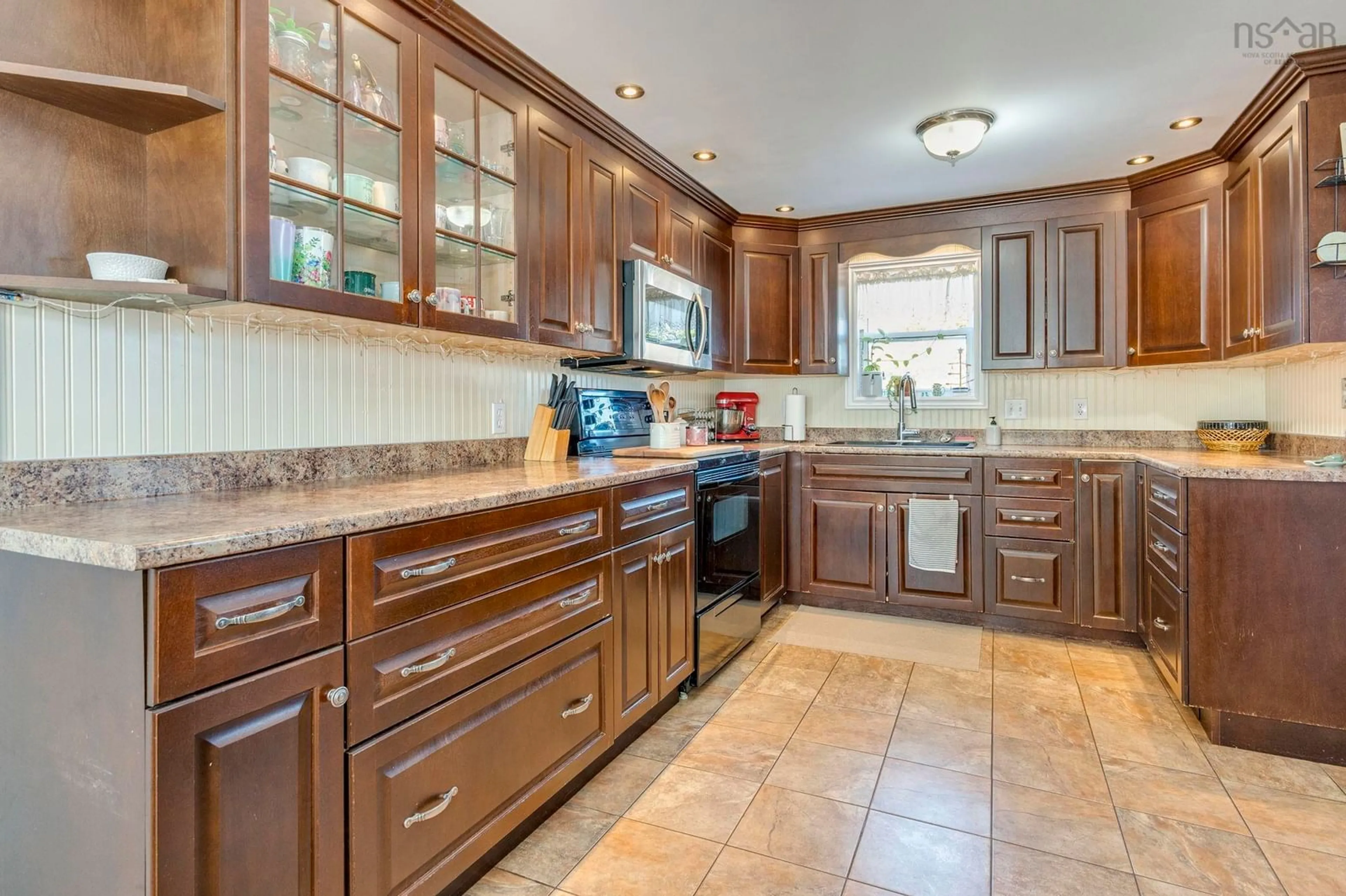 Standard kitchen, ceramic/tile floor for 400 Pictou Rd, Bible Hill Nova Scotia B2N 2T7