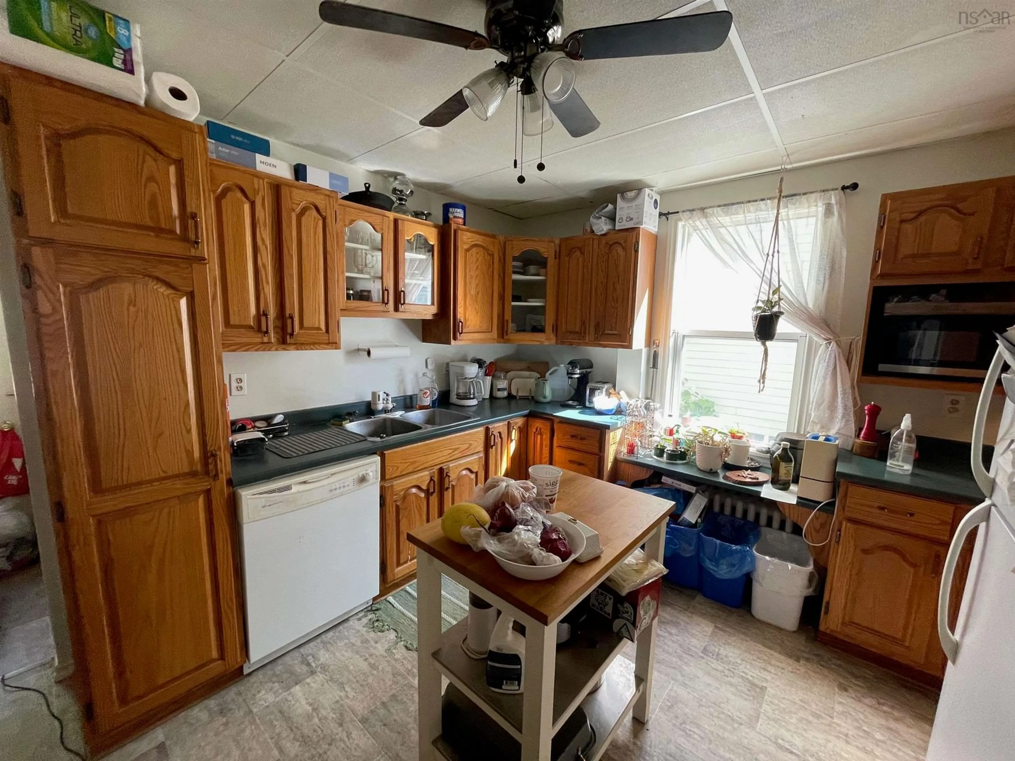 Standard kitchen, unknown for 447 Bentinck Street, Sydney Nova Scotia B1S 2Y8
