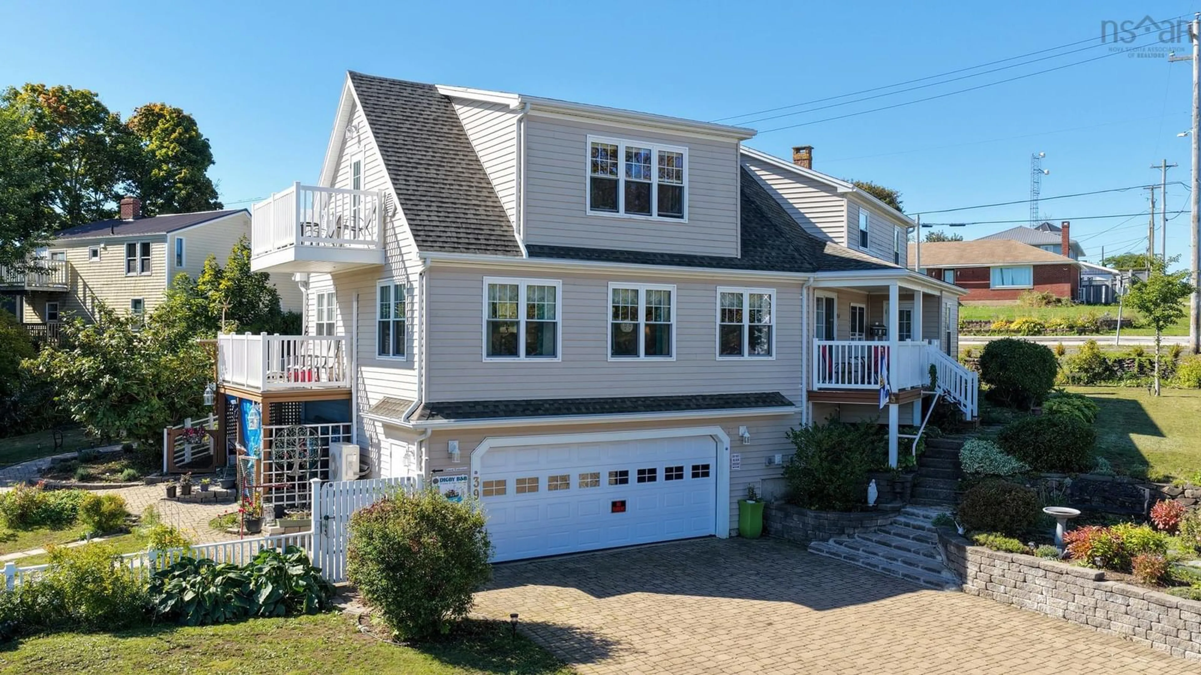 Home with vinyl exterior material, street for 39 Sydney St, Digby Nova Scotia B0V 1A0