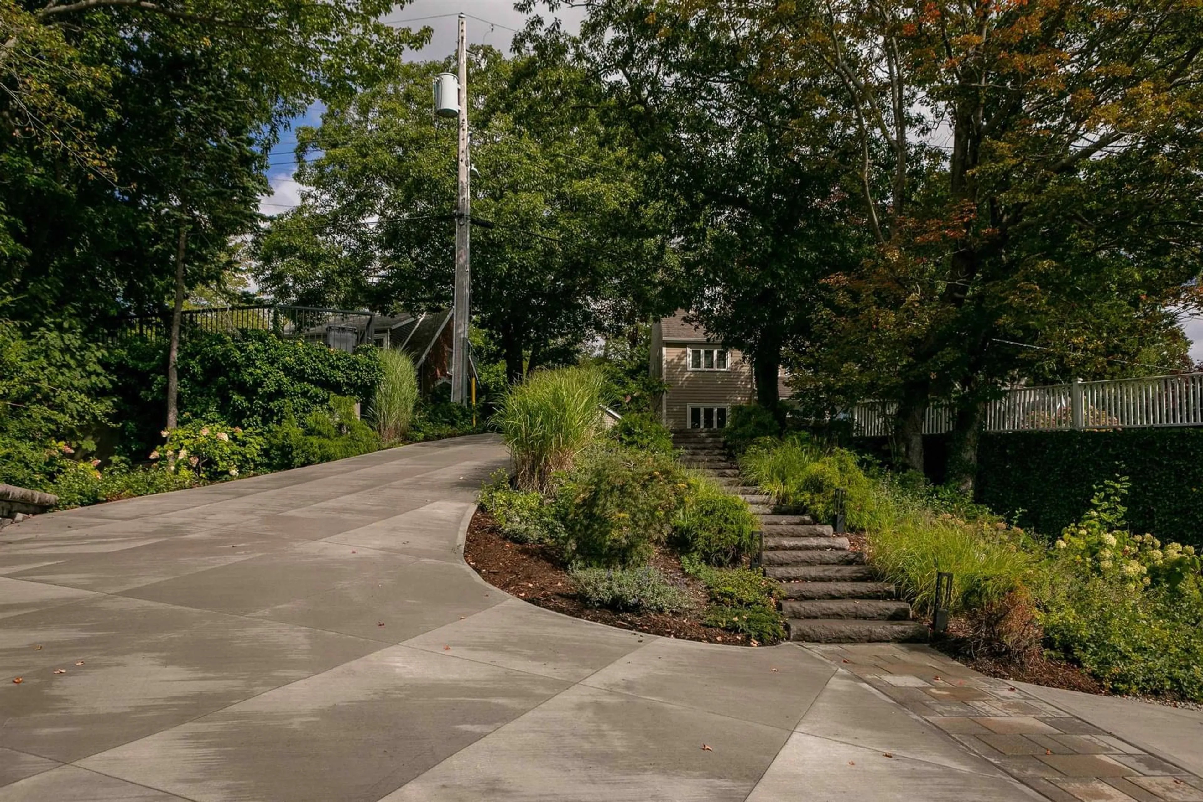 Patio, street for 1160 Rockcliffe St, Halifax Nova Scotia B3H 3Y6
