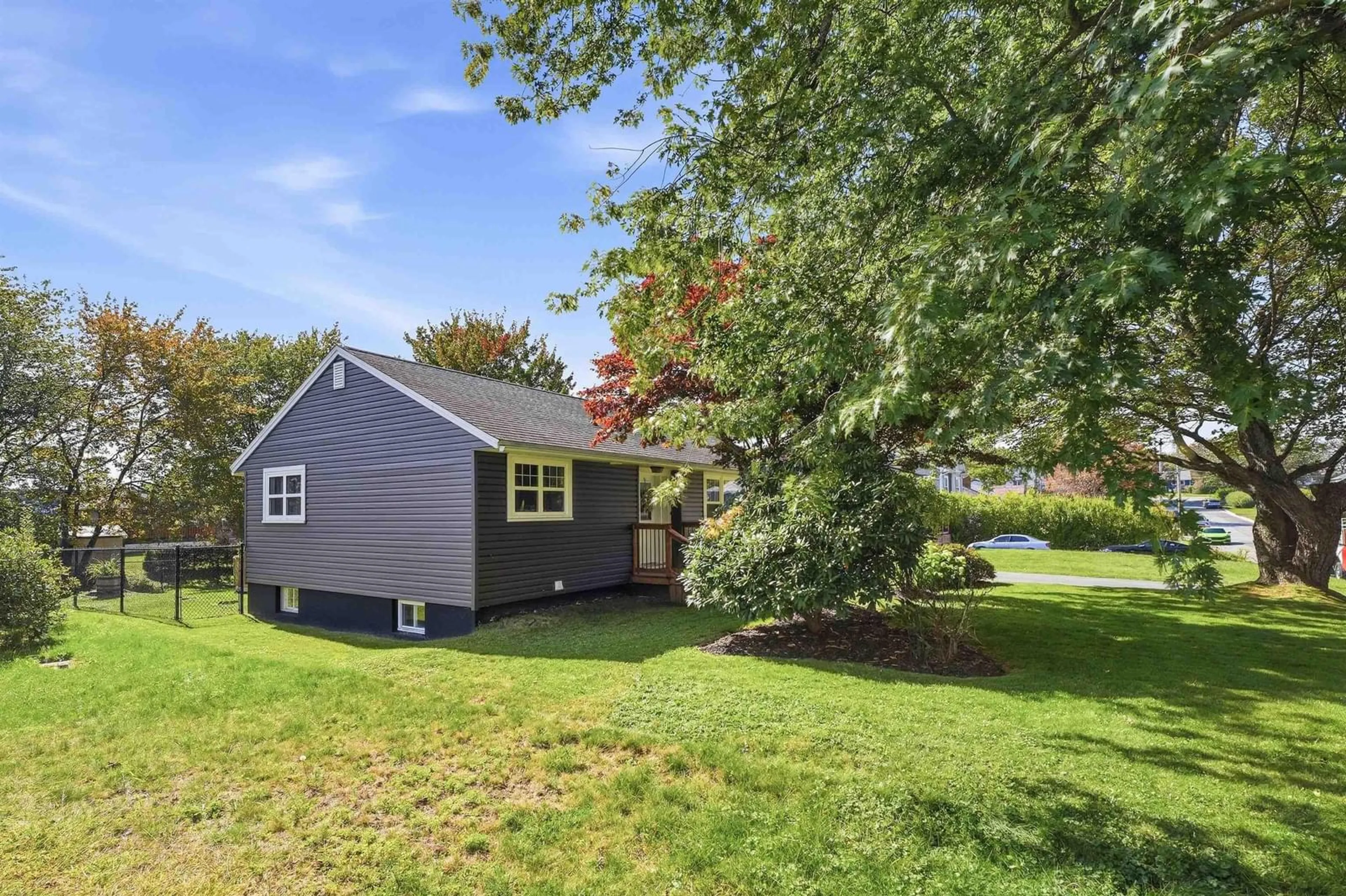 Home with vinyl exterior material, street for 13 Elizabeth St, Dartmouth Nova Scotia B2W 2T4