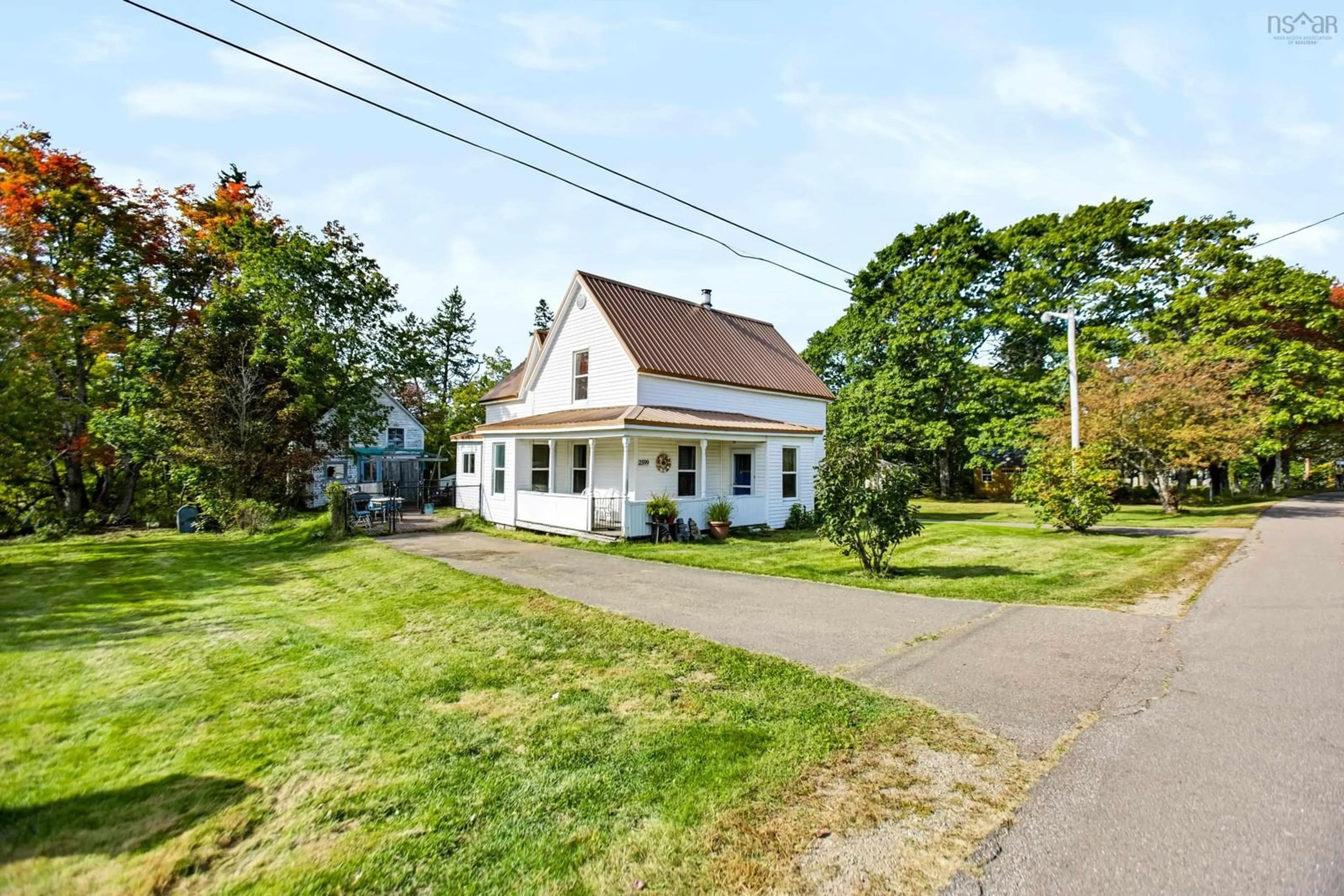 A pic from outside/outdoor area/front of a property/back of a property/a pic from drone, street for 2599 Barronsfield Rd, River Hebert Nova Scotia B0M 1G0