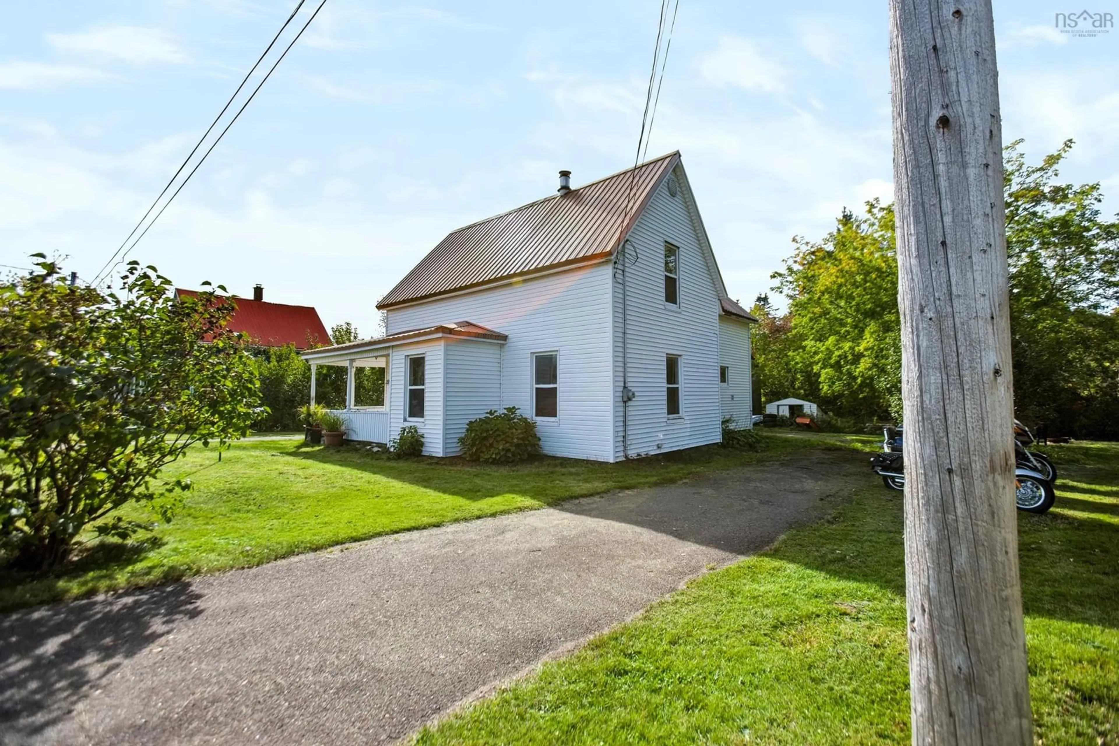 A pic from outside/outdoor area/front of a property/back of a property/a pic from drone, street for 2599 Barronsfield Rd, River Hebert Nova Scotia B0M 1G0