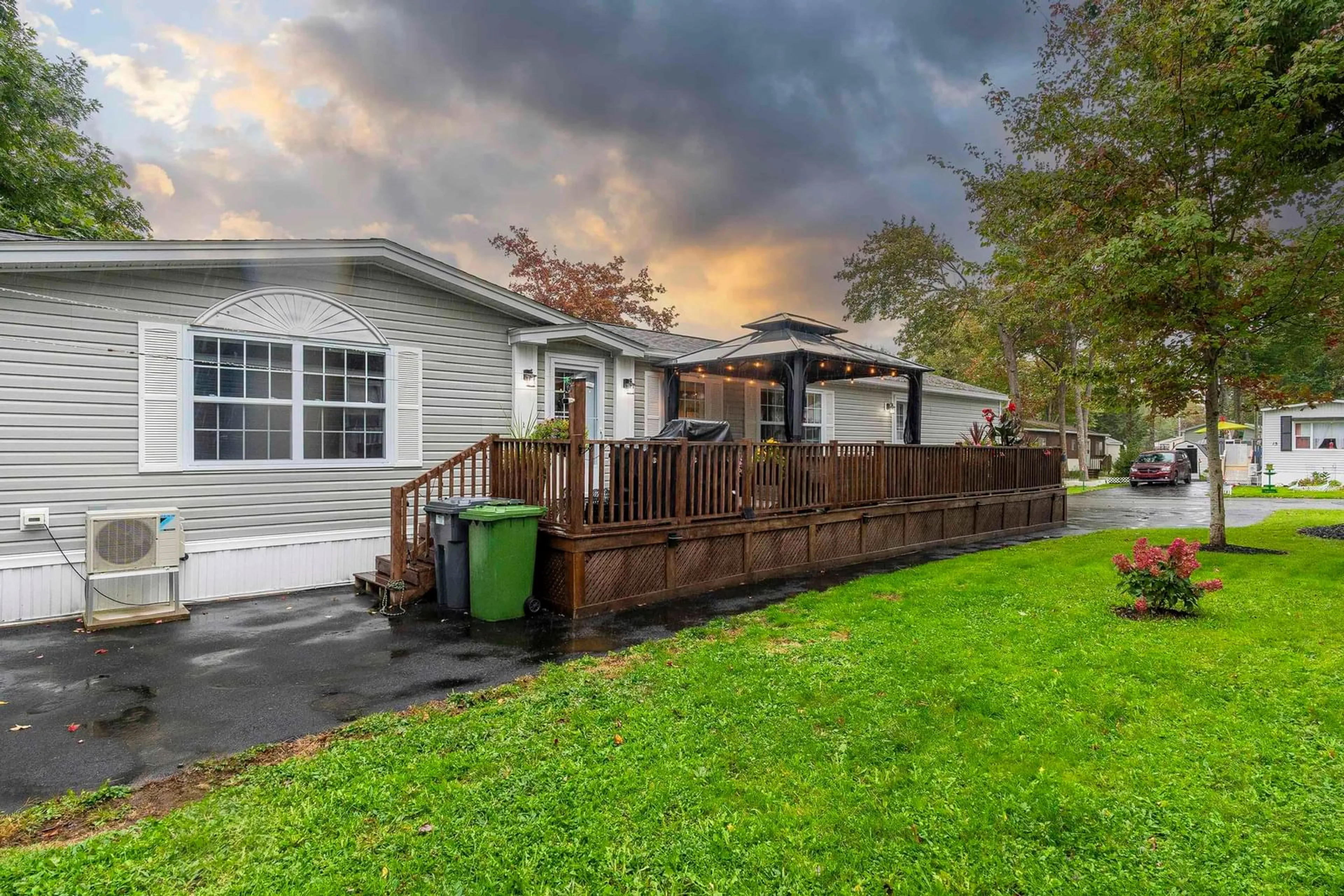 Home with vinyl exterior material, unknown for 16 First St, Lucasville Nova Scotia B4B 1P8
