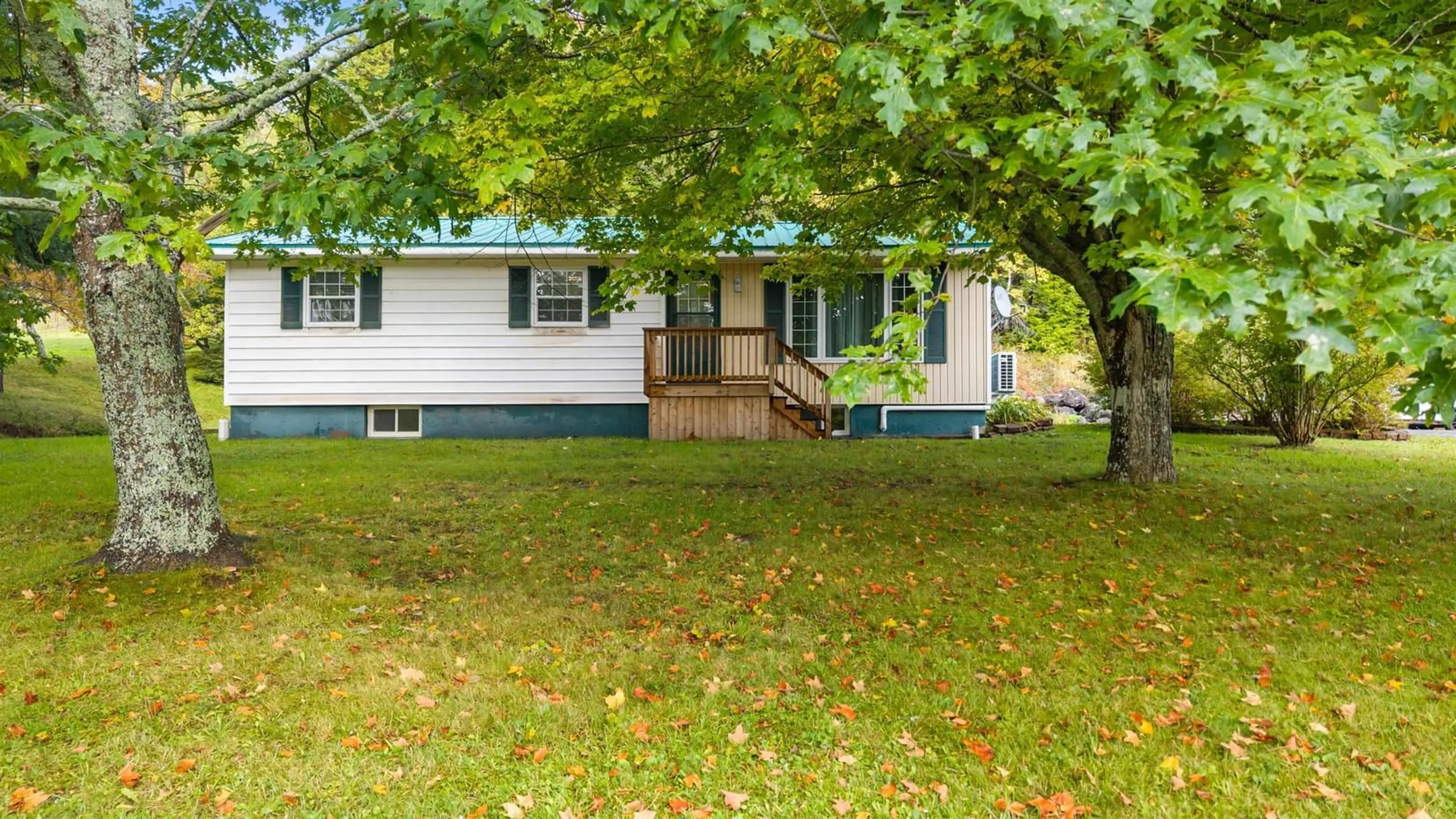Home with vinyl exterior material, street for 4274 East River East Side Rd, Plymouth Nova Scotia B2H 5C5